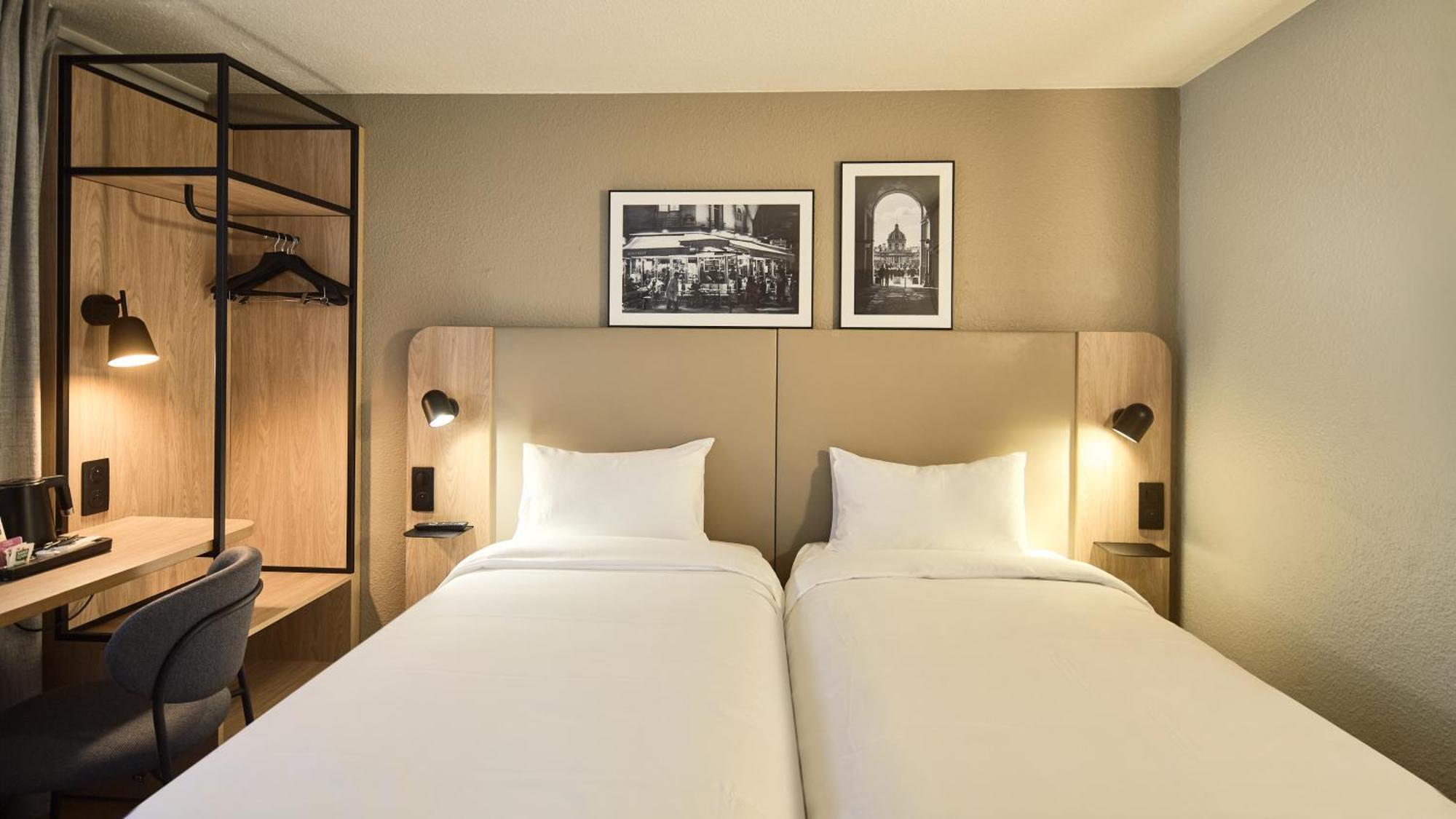 Standard Twin Room