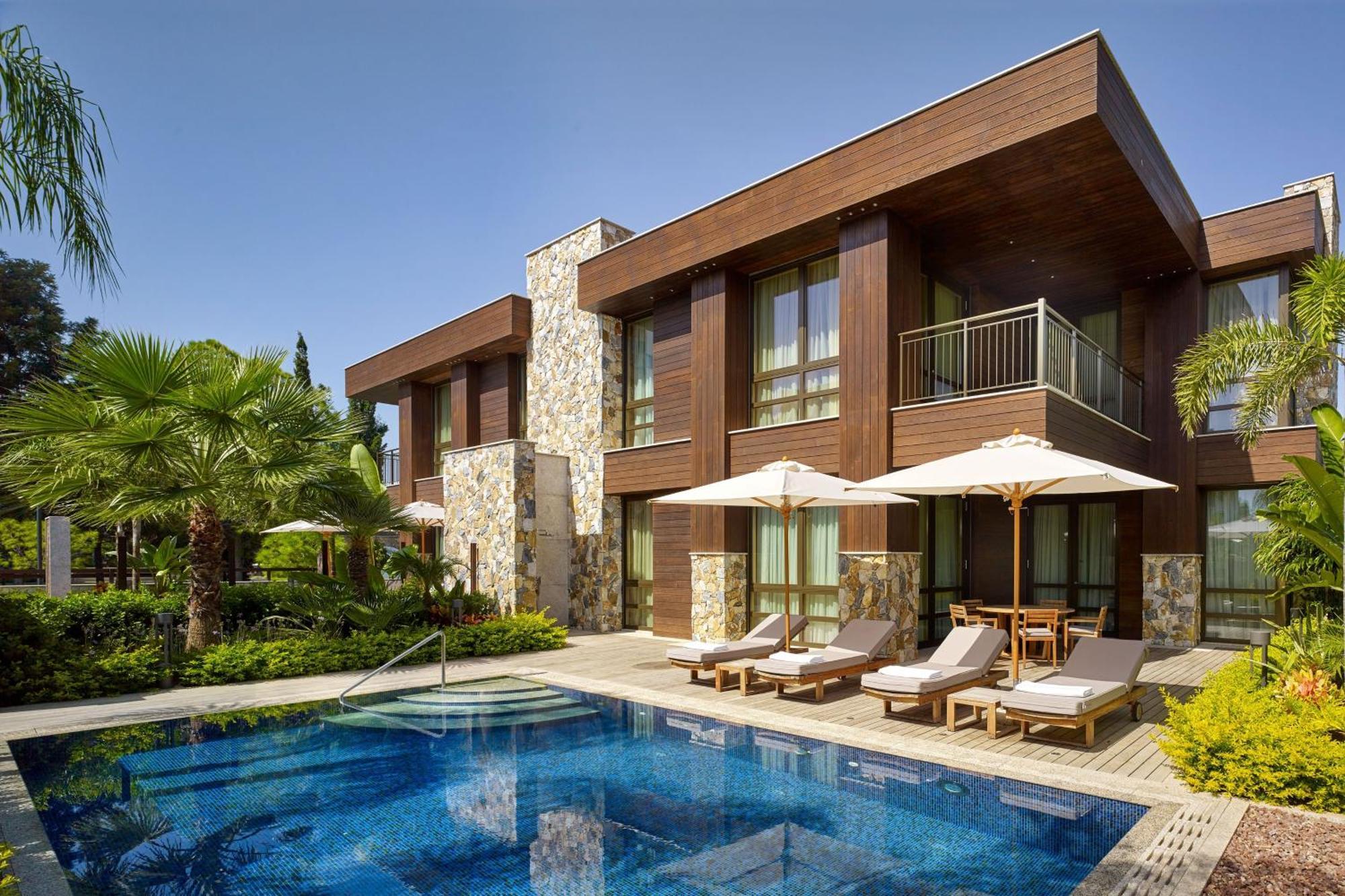 Villa 2 Chambres Côté Parc avec Piscine Privée - Vue sur Jardin