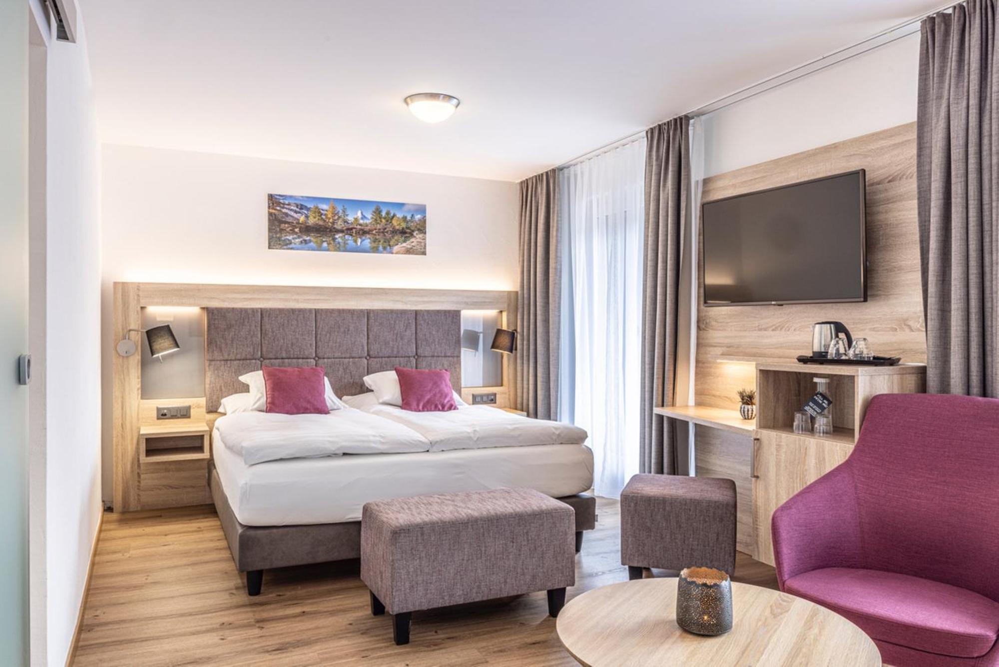 Superior Double Room Mountain View