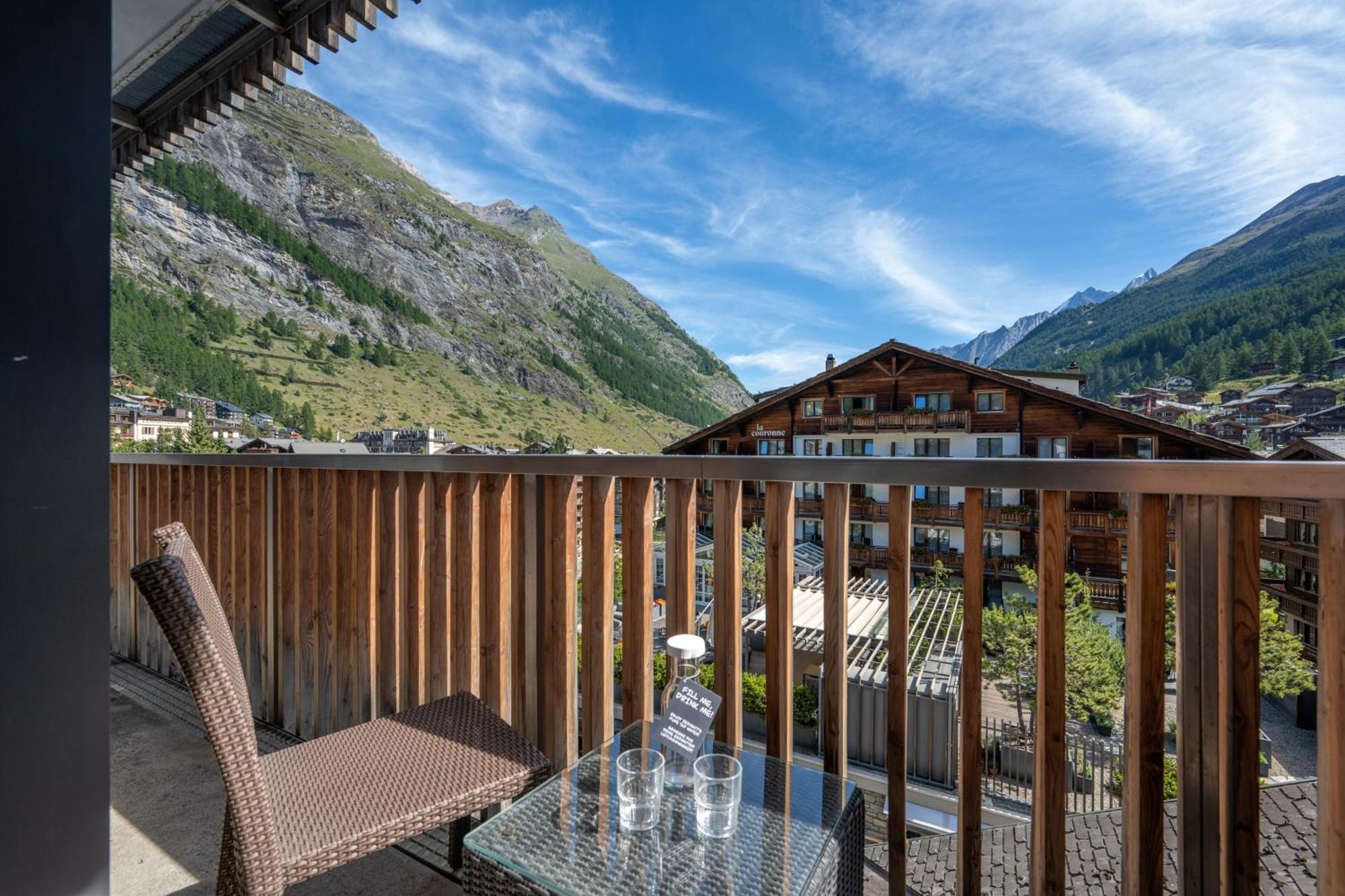 Superior Double Room Mountain View