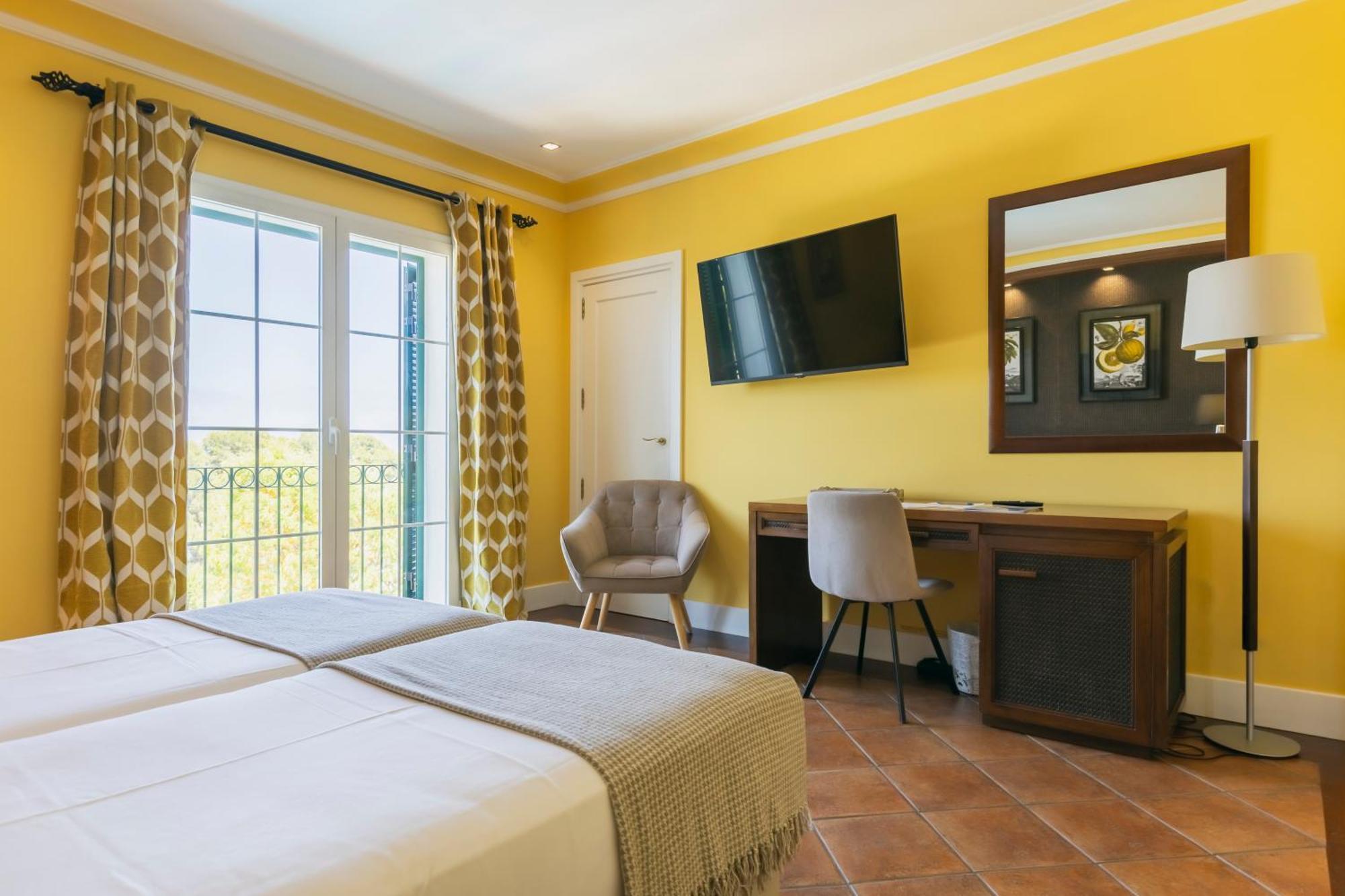 Superior Double or Twin Room Sea View