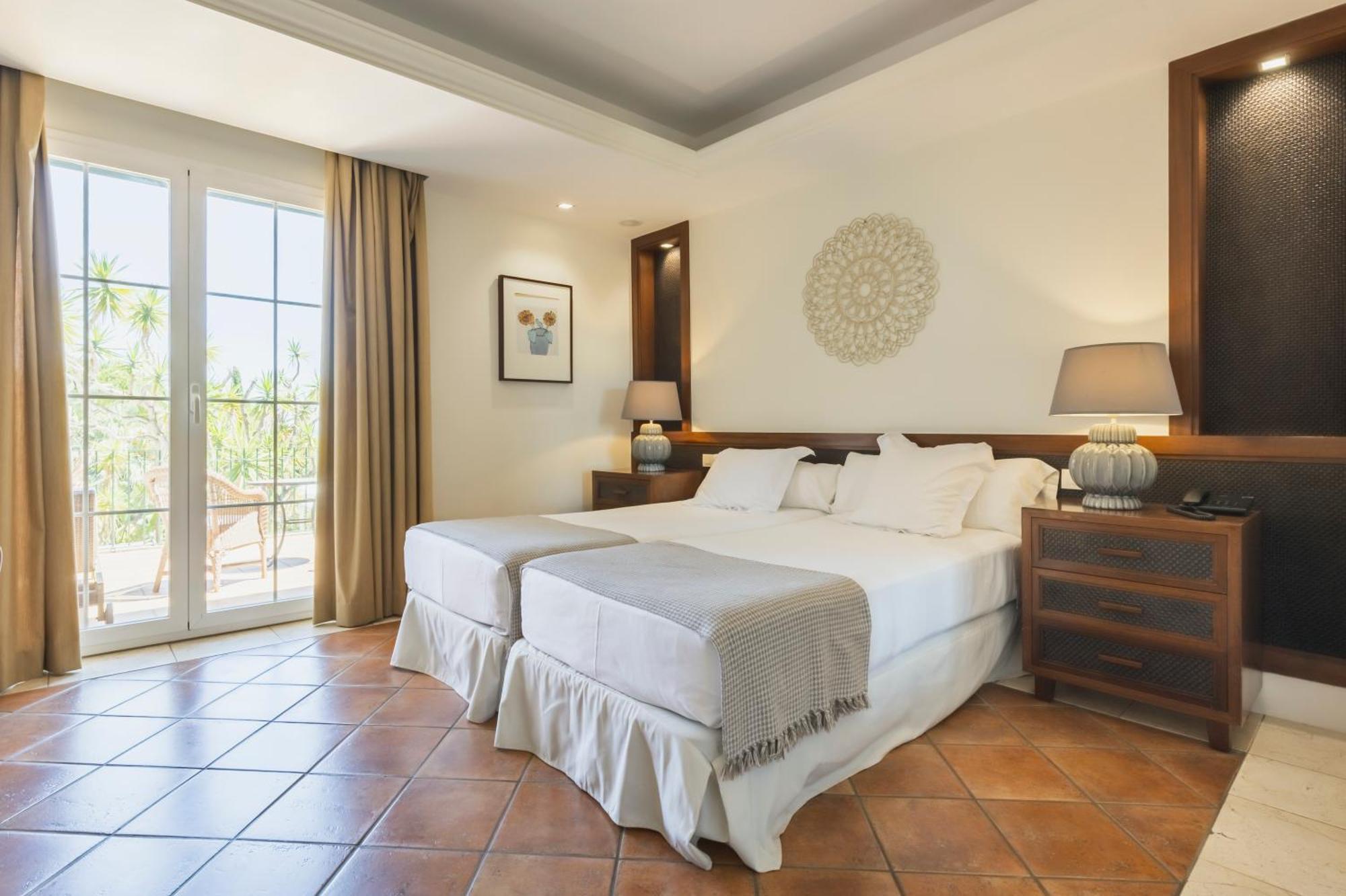 Double or Twin Room Partial Sea View