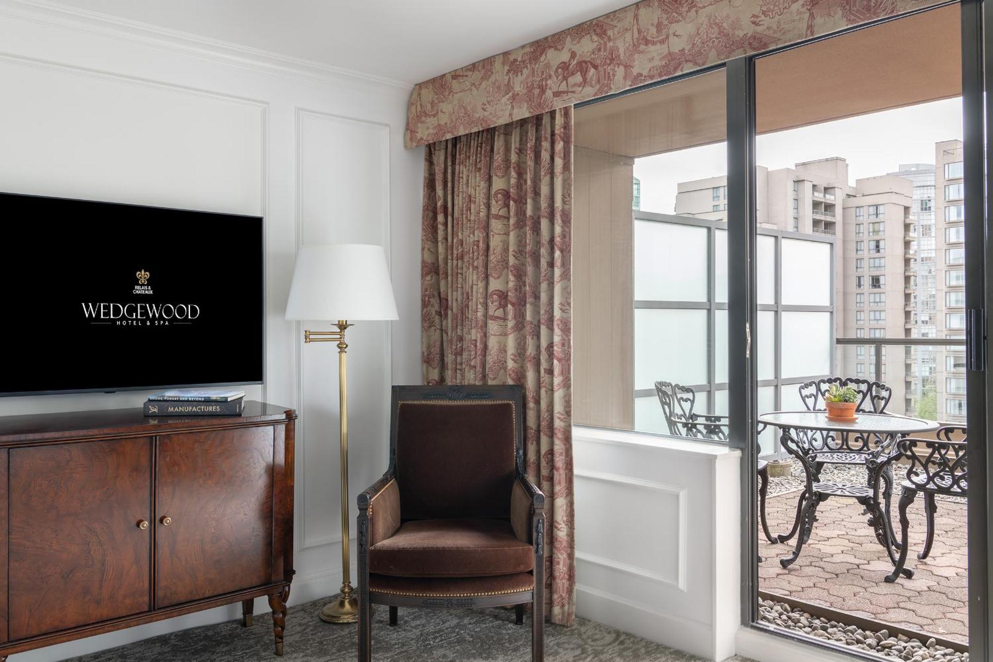 Executive Queen Room
