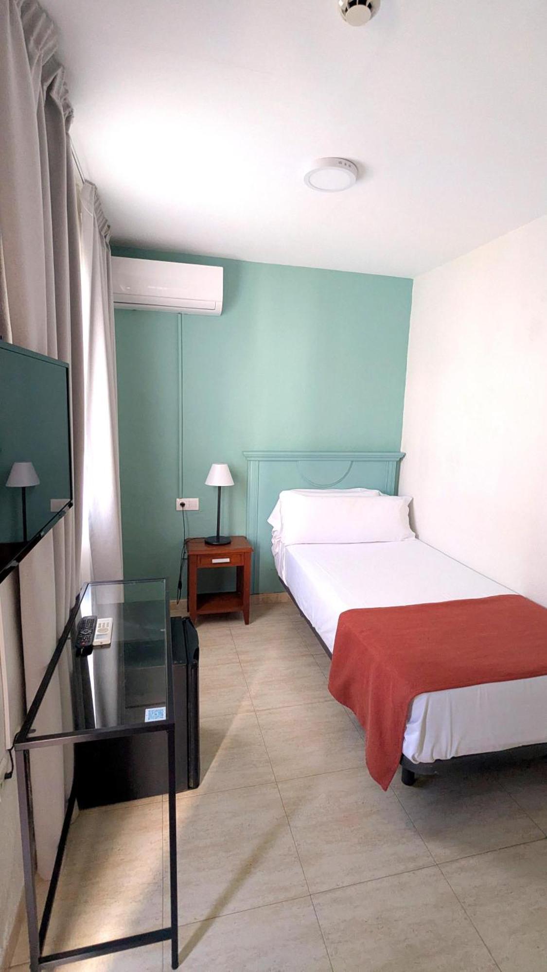 Single Room