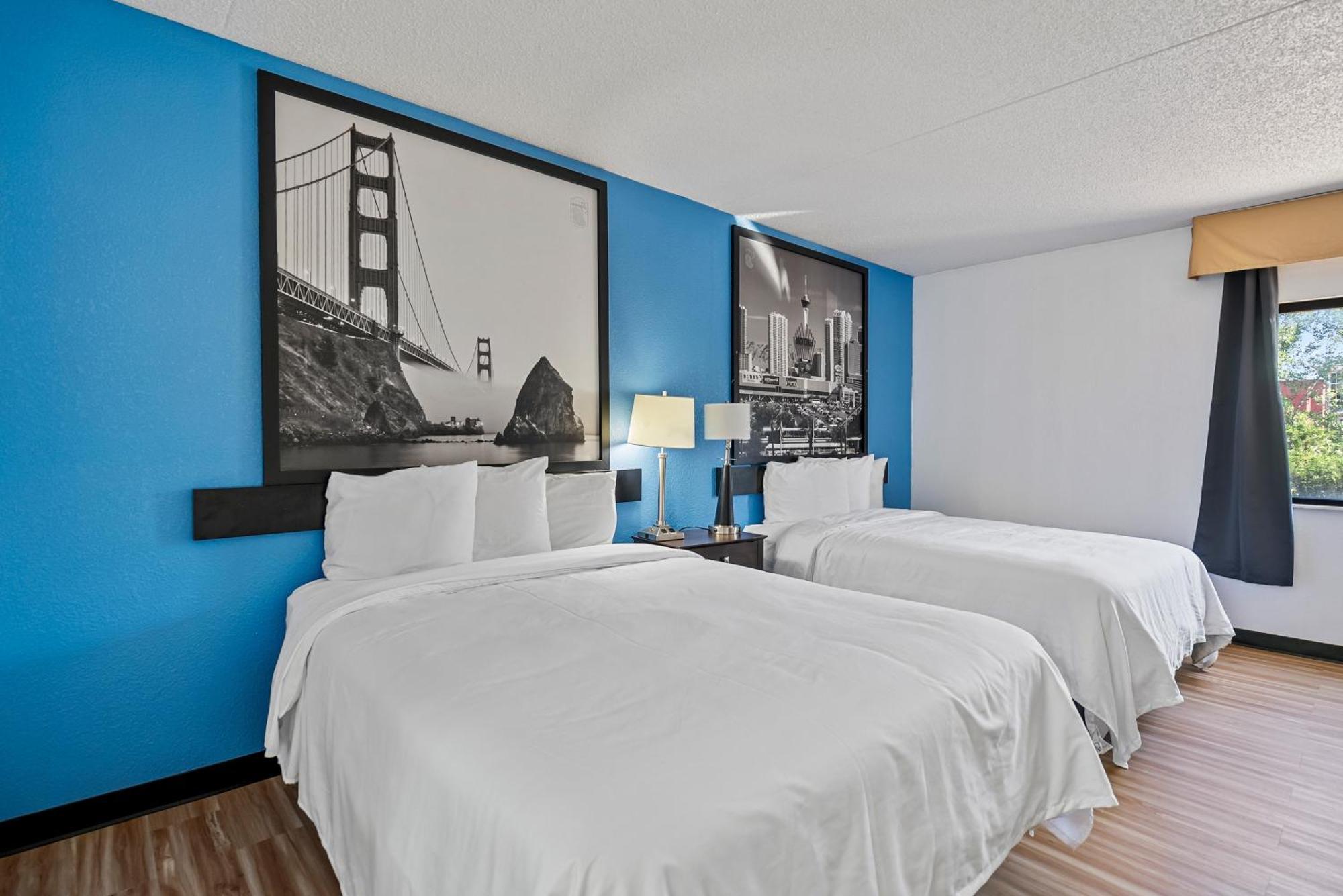 Standard Queen Room Two Queen Beds