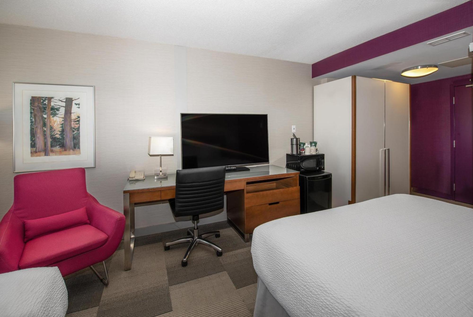 Queen Room