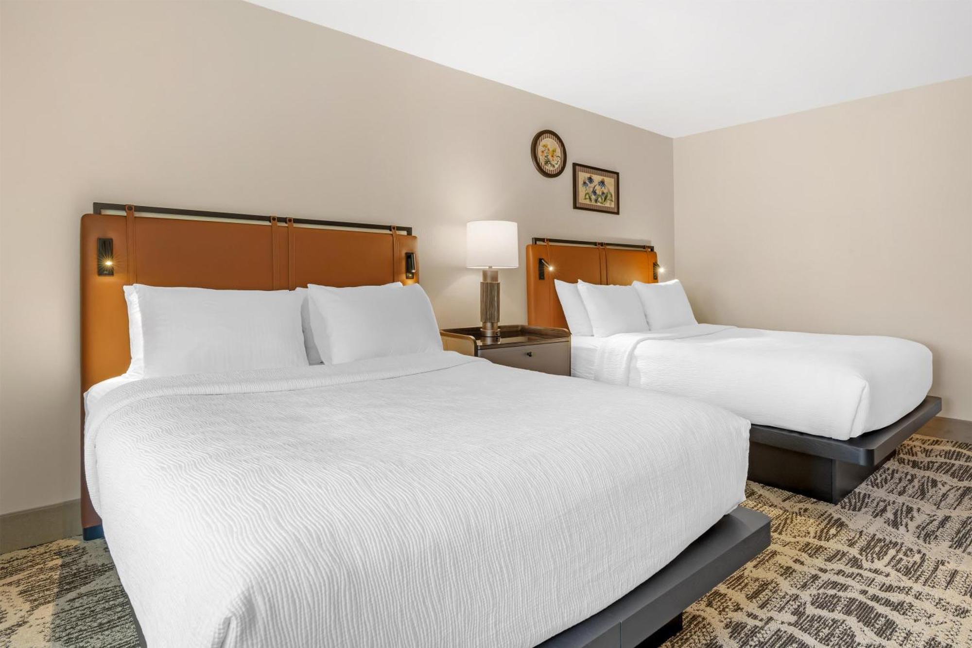 Queen Room Two Queen Beds Non Smoking