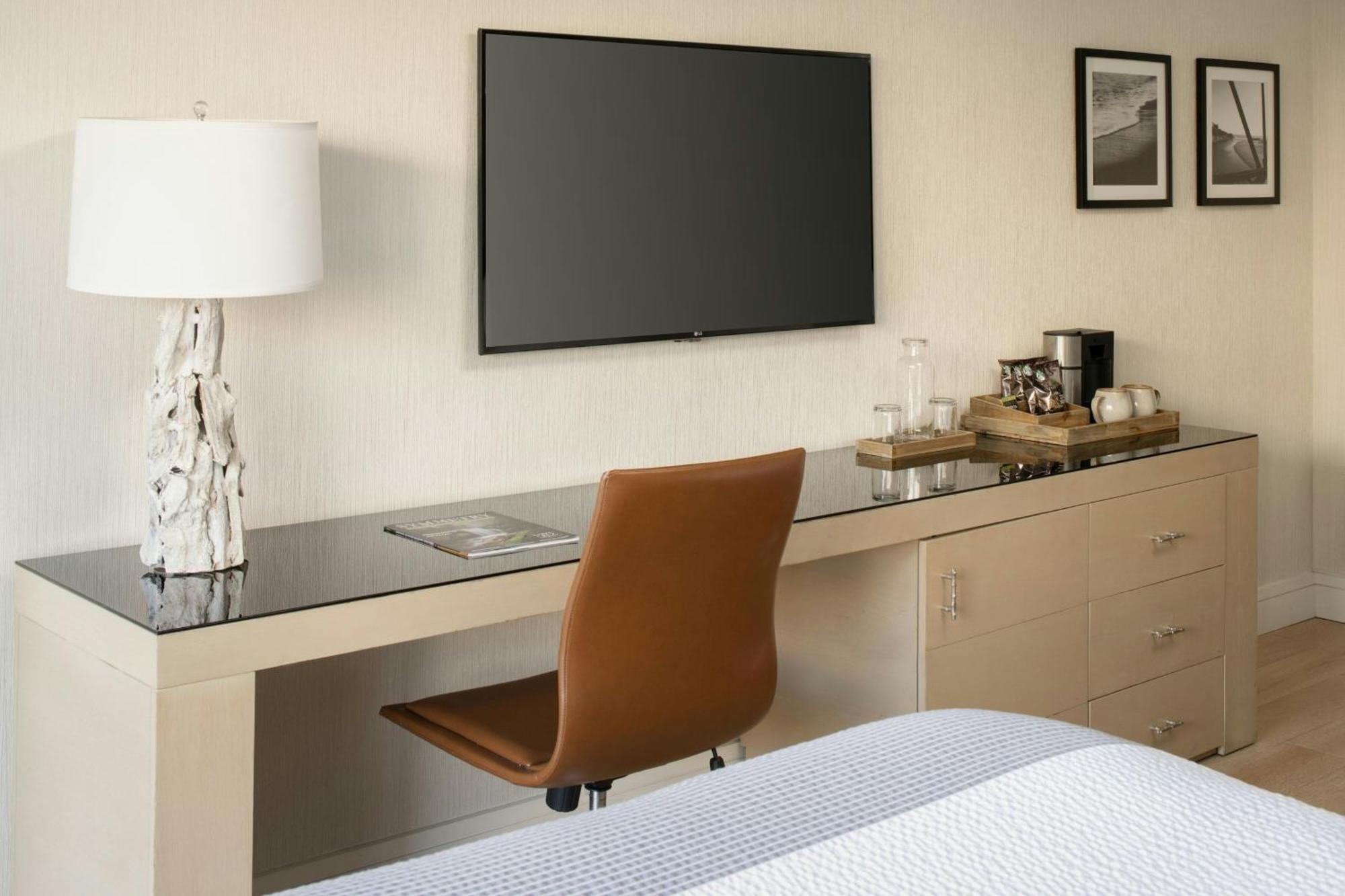 Guest Room 2 Queen Beds