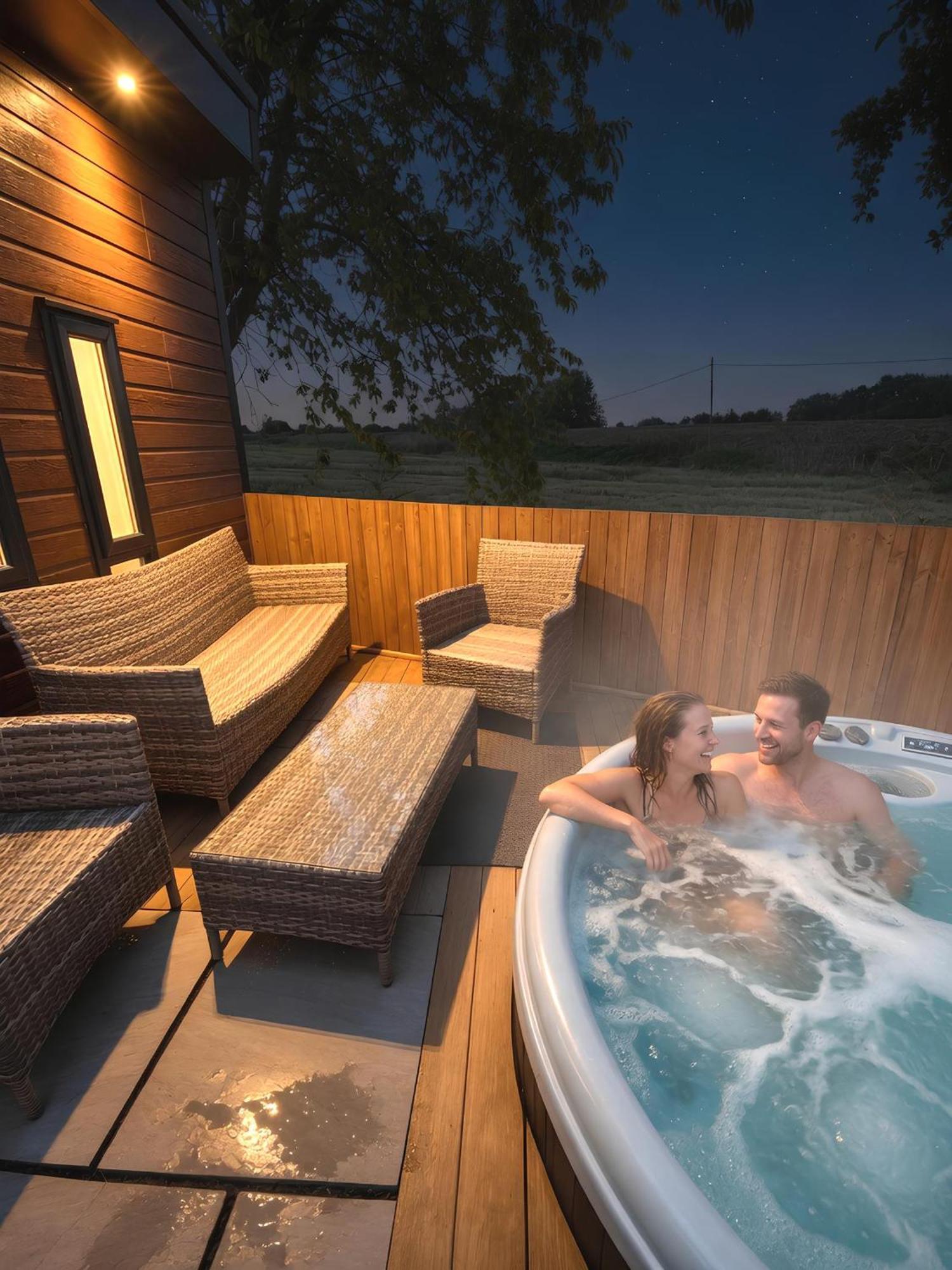 The Hideaway - Liv Lodge 1