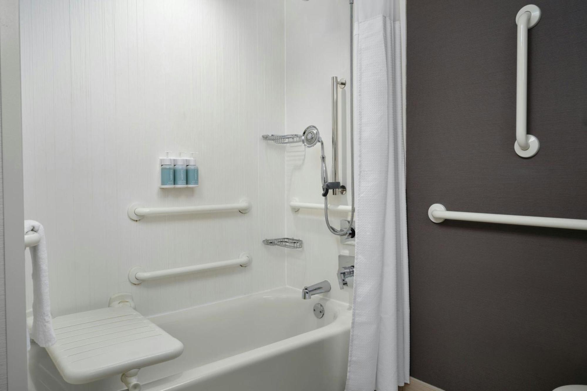 Guest Room 1 King