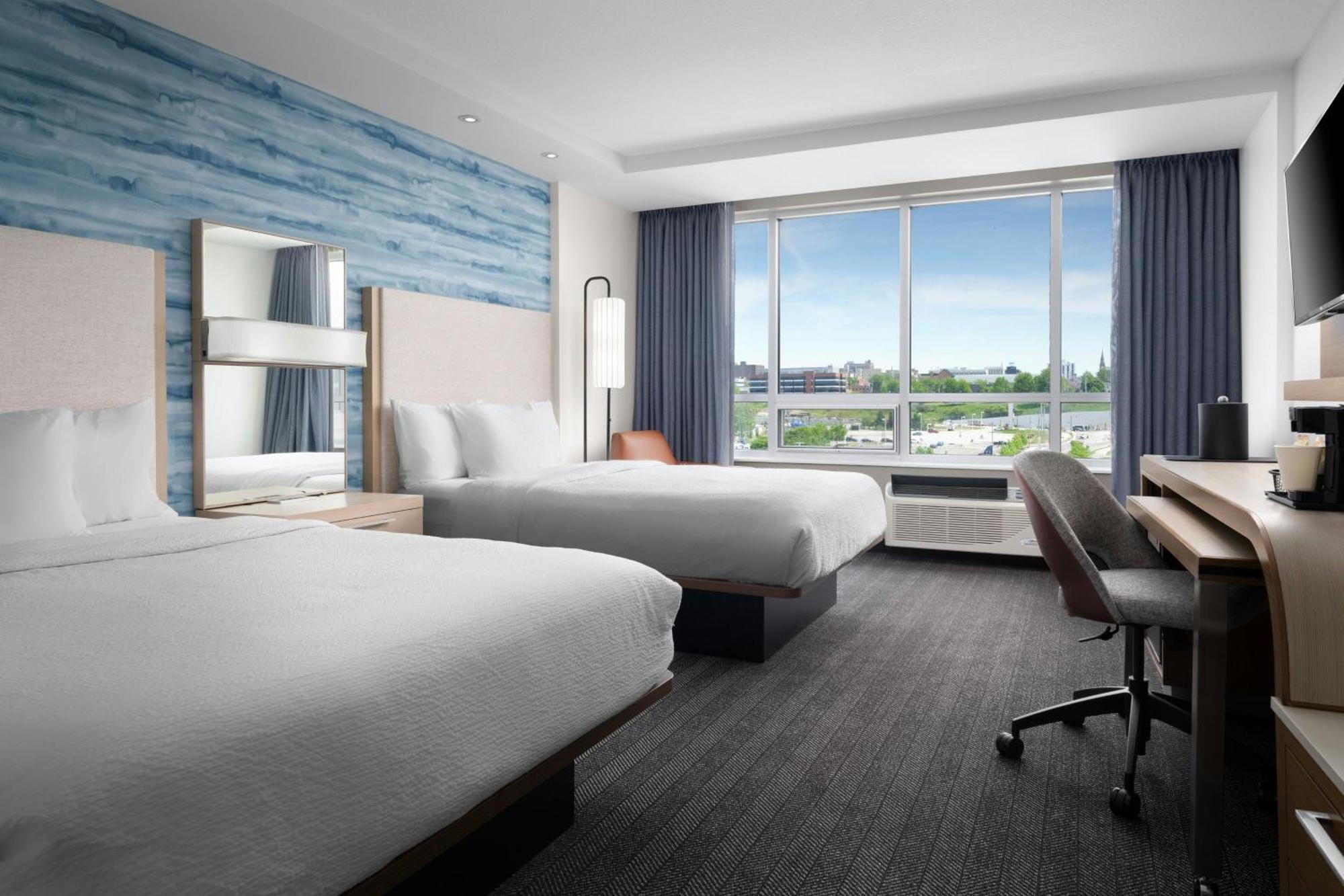 Deluxe Queen Room Two Queen Beds Courtyard View High Floor