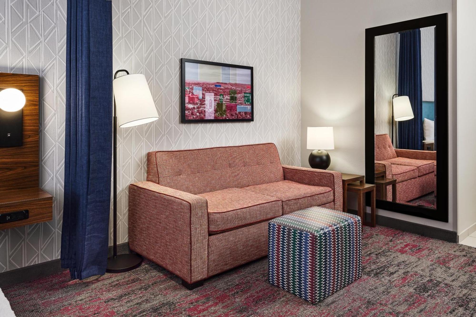 King Studio Suite Hearing Access or Non-Smoking