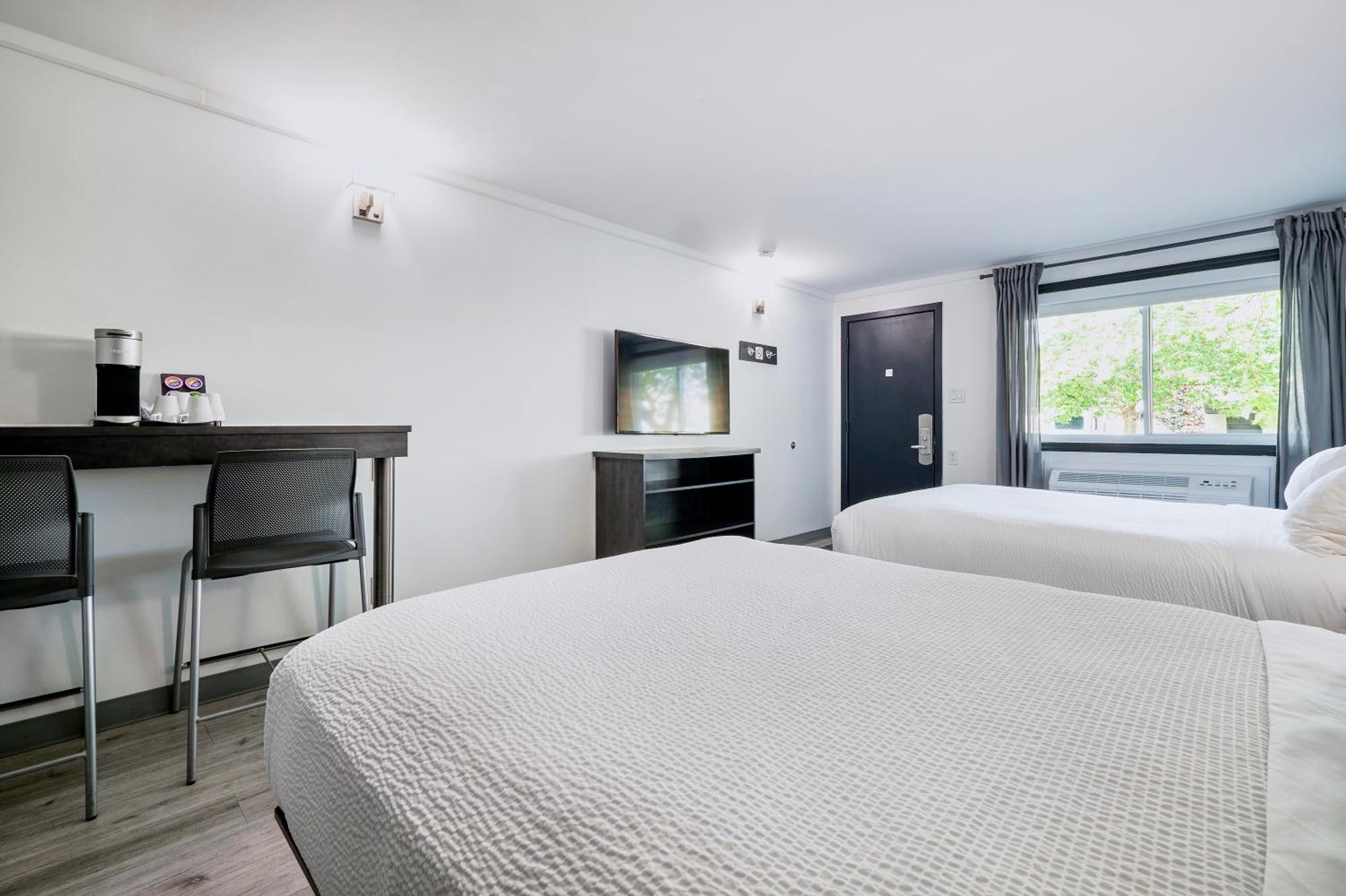 Standard Room 2 Queen Beds