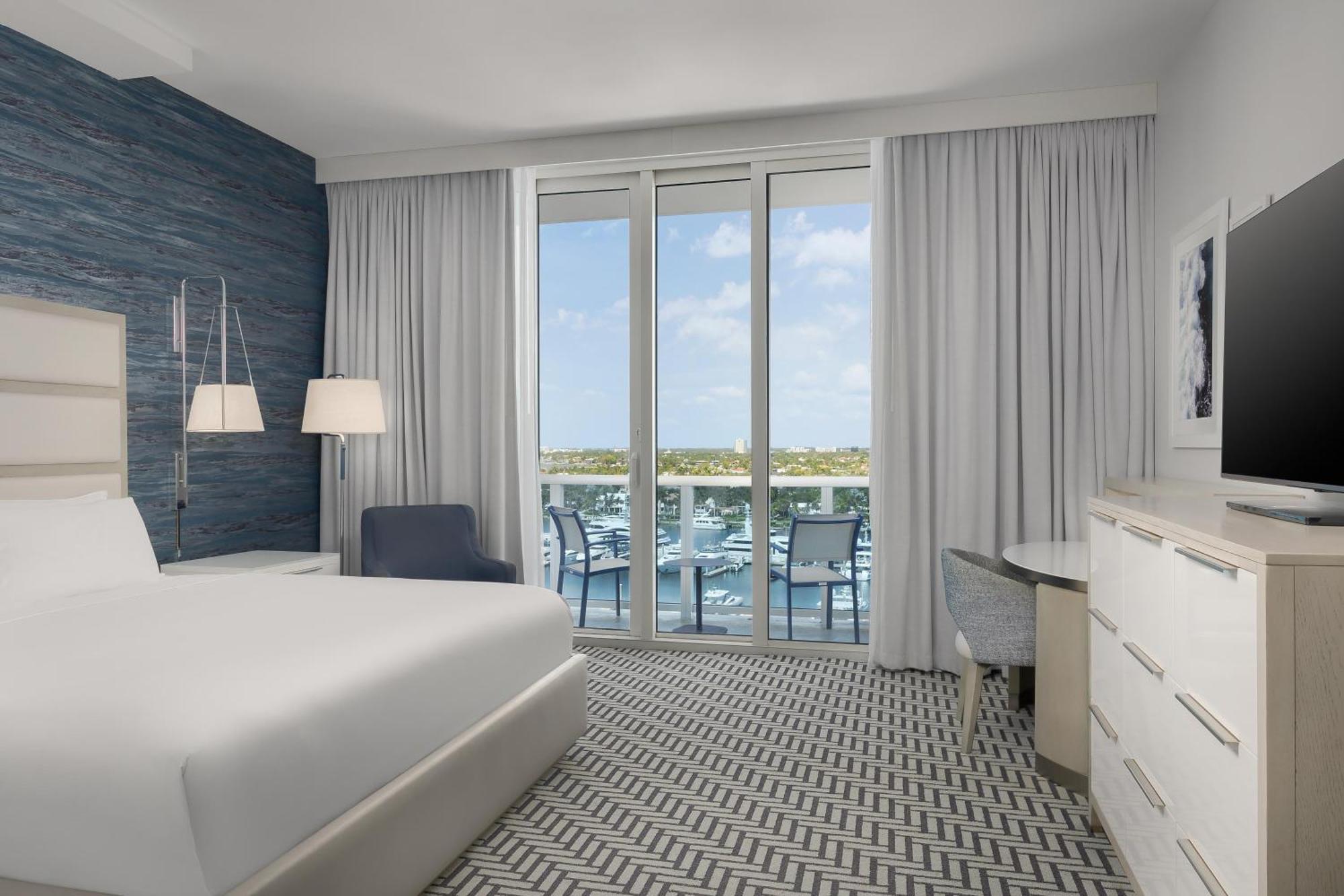 King Room Balcony Marina View