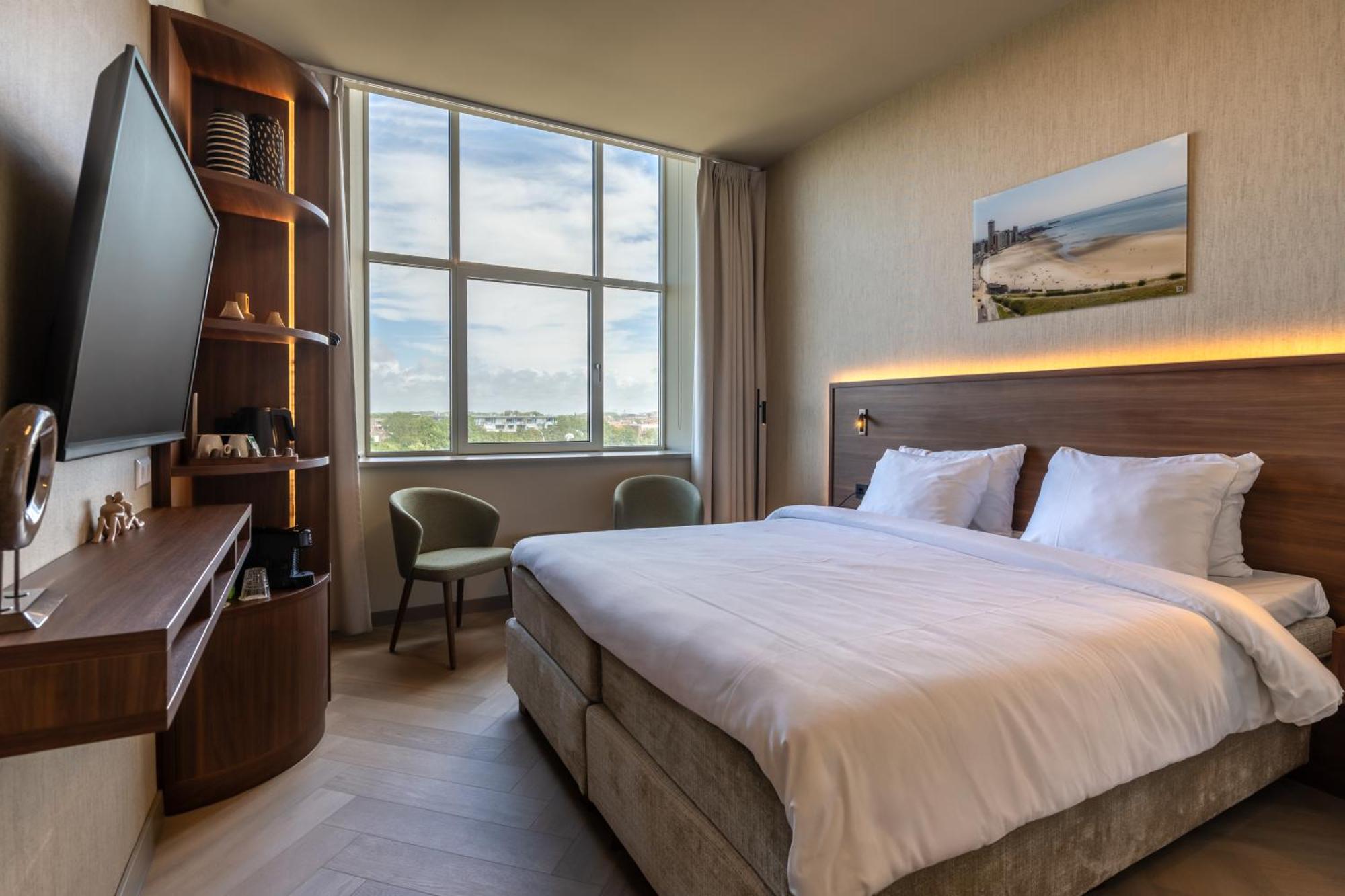 2-Person room cityside