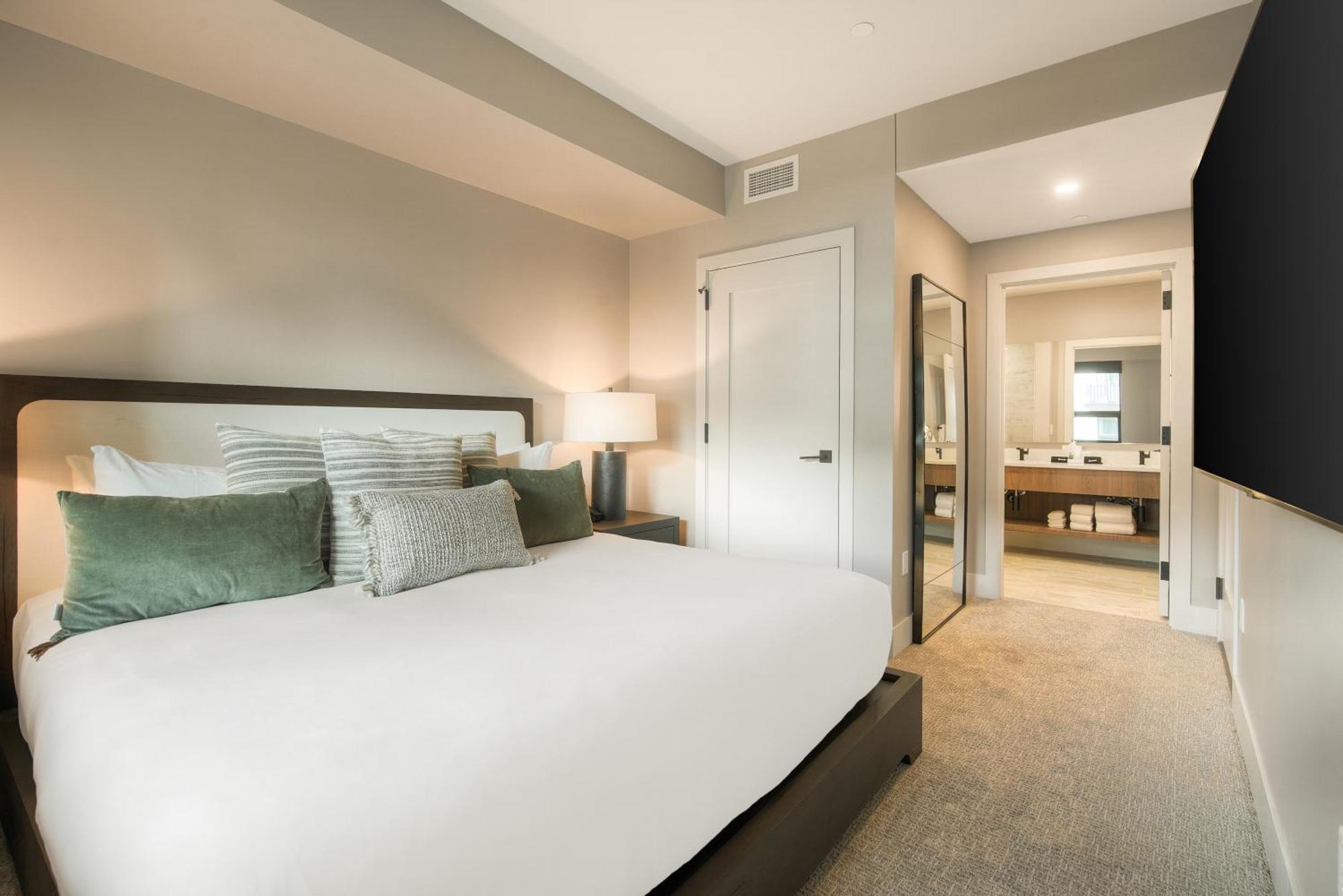 One-Bedroom Suite