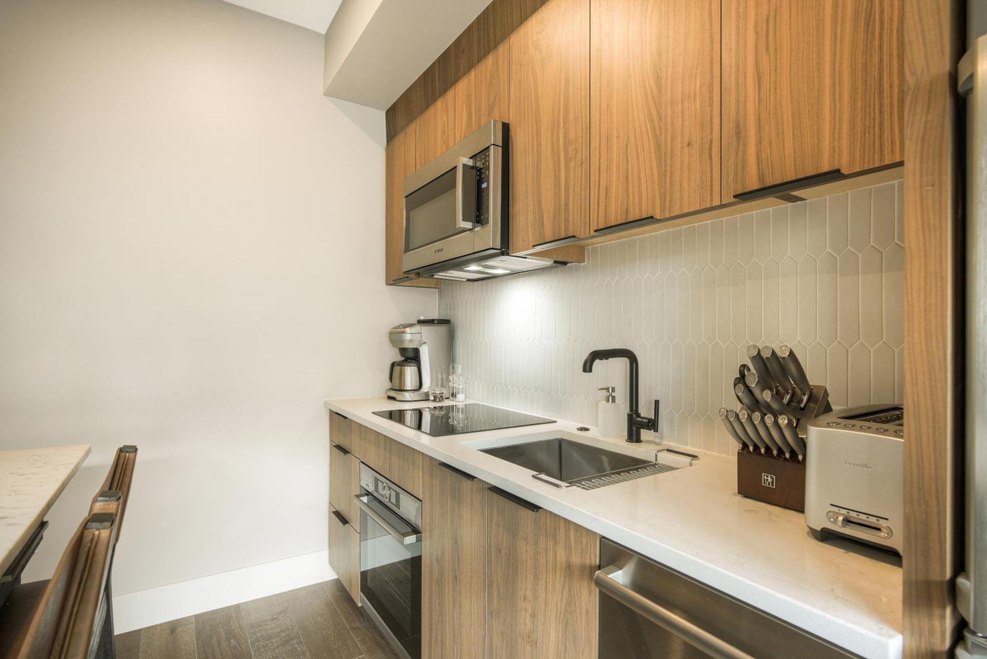 One-Bedroom Suite