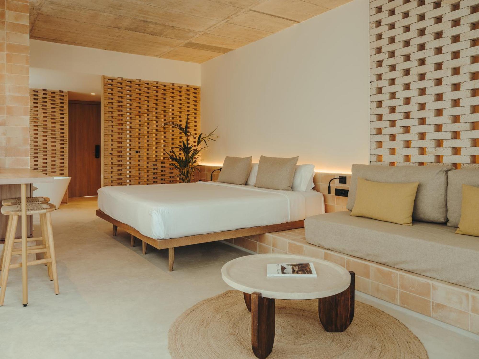 Nomad Junior Suite