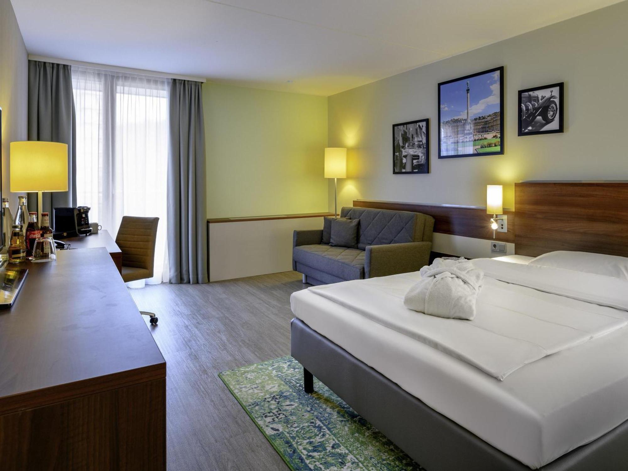 Superior Queen Room Sofa Bed
