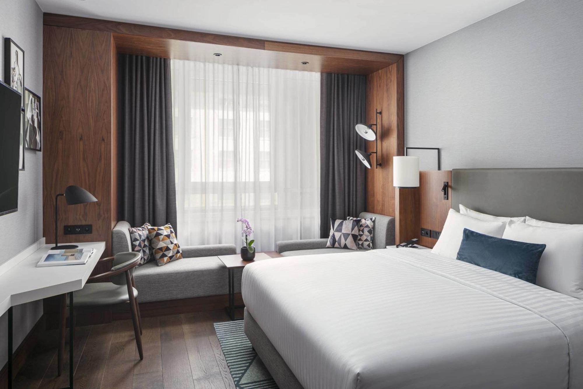 Superior Queen Room