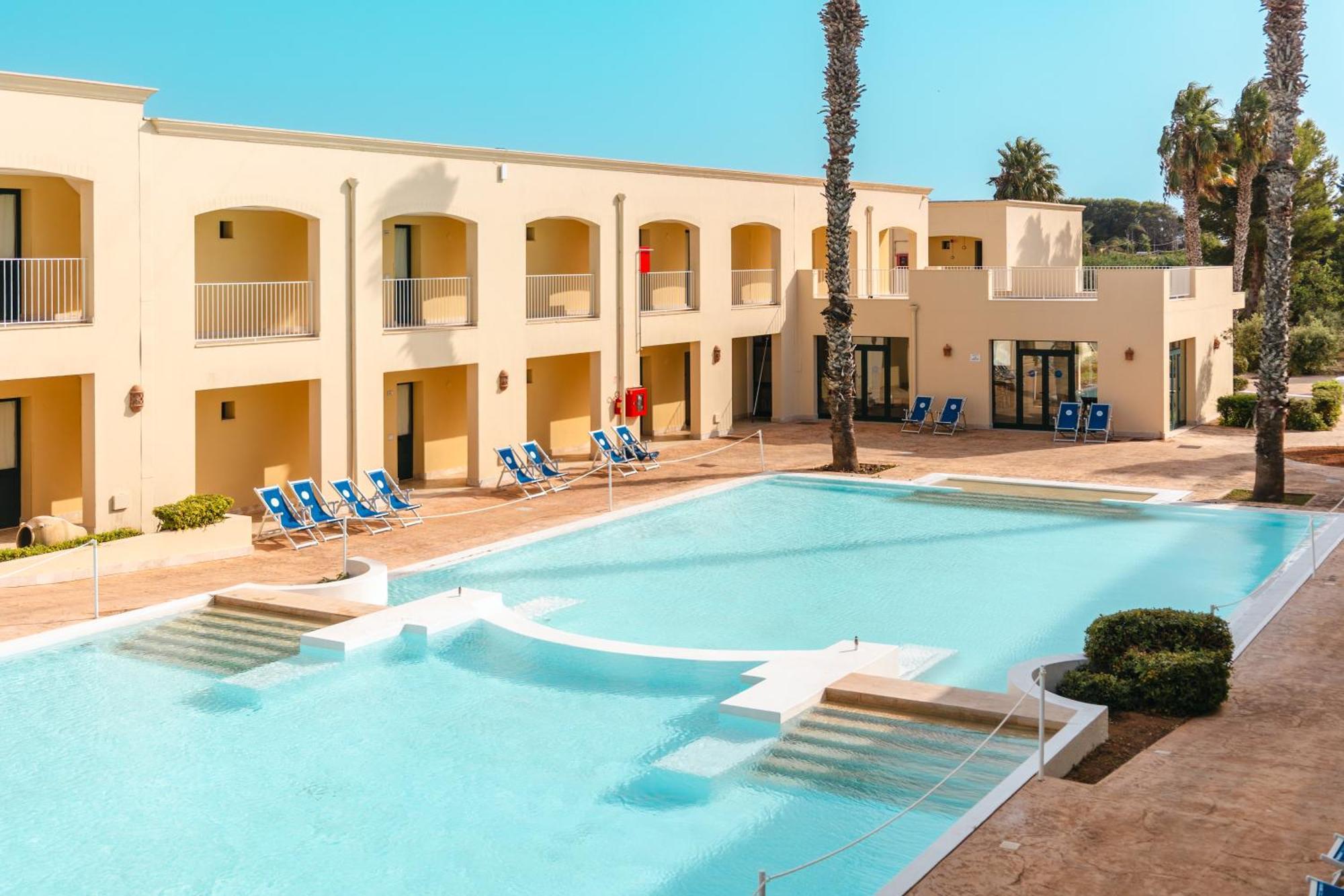 Urban Pool Comfort Quadruple Room
