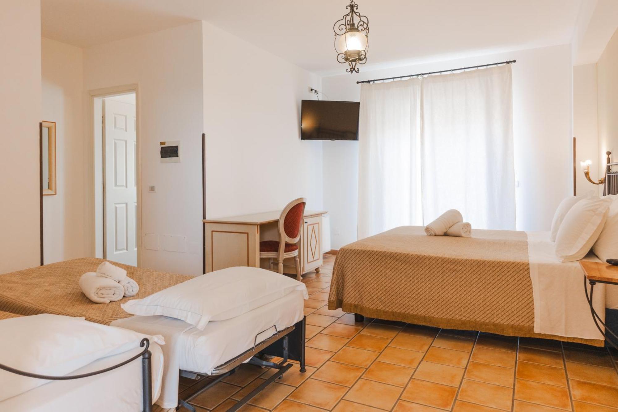 Comfort Quadruple Room