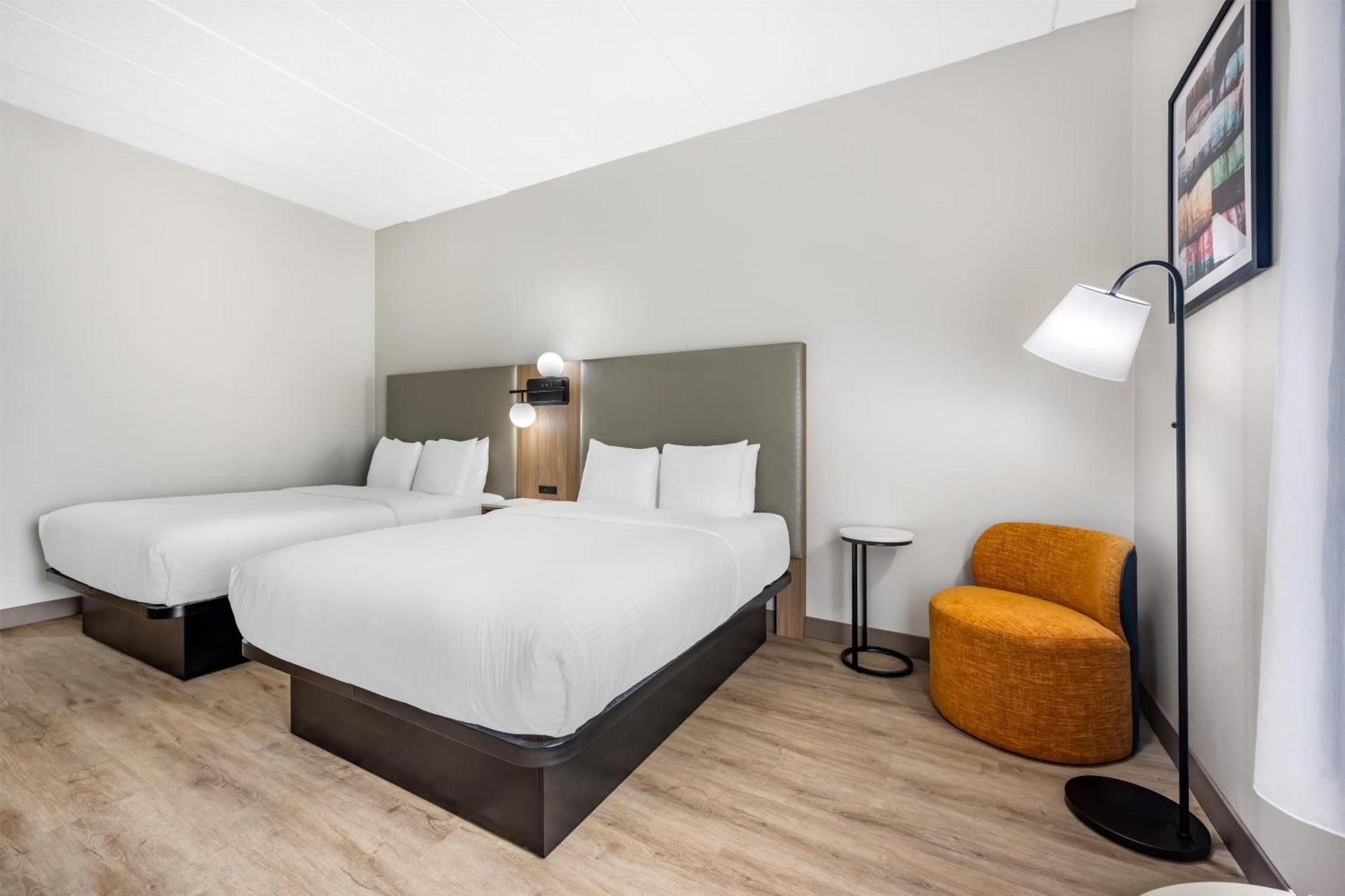 Queen Room Two Queen Beds Non-Smoking
