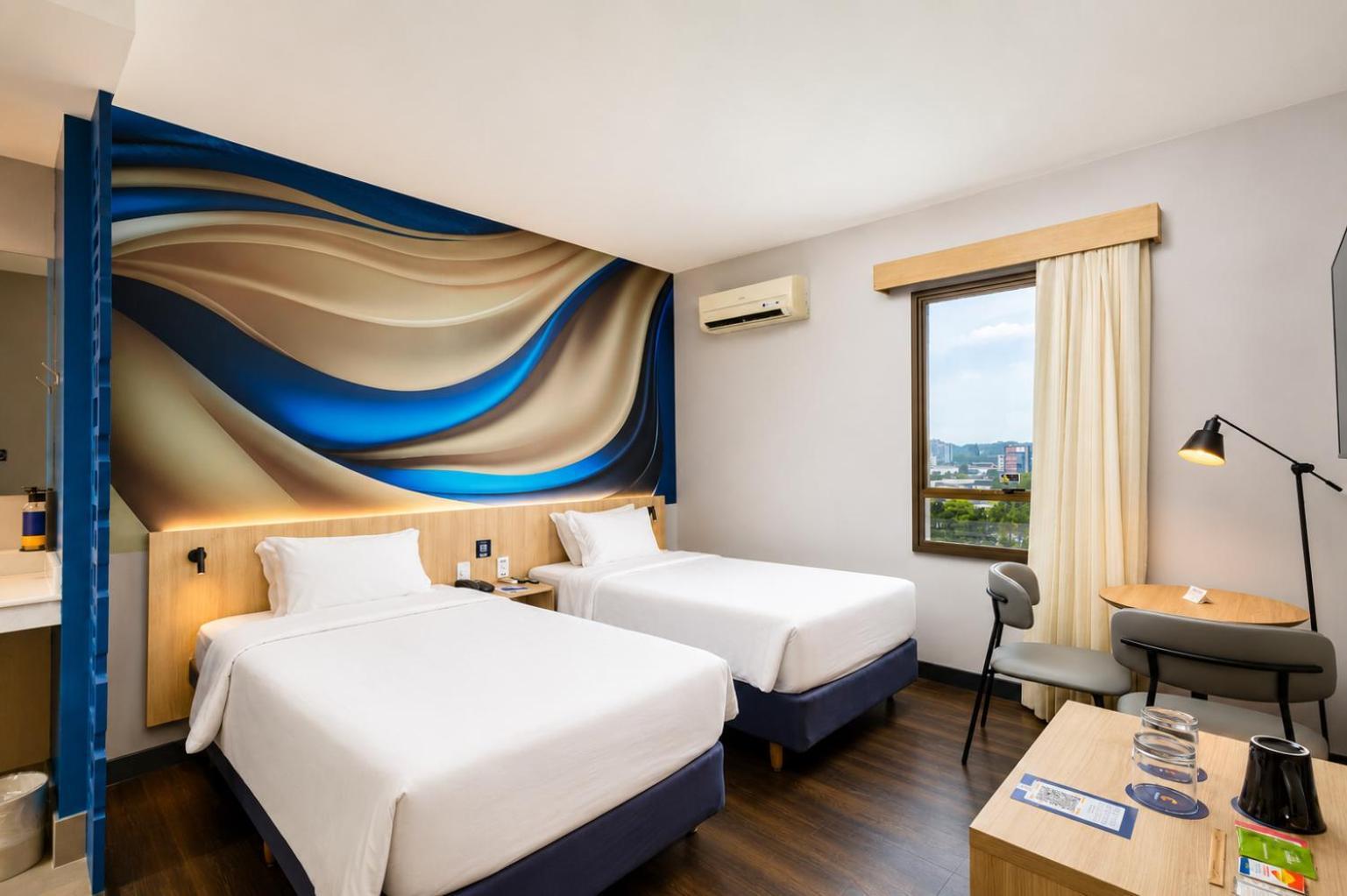 Deluxe Twin Room