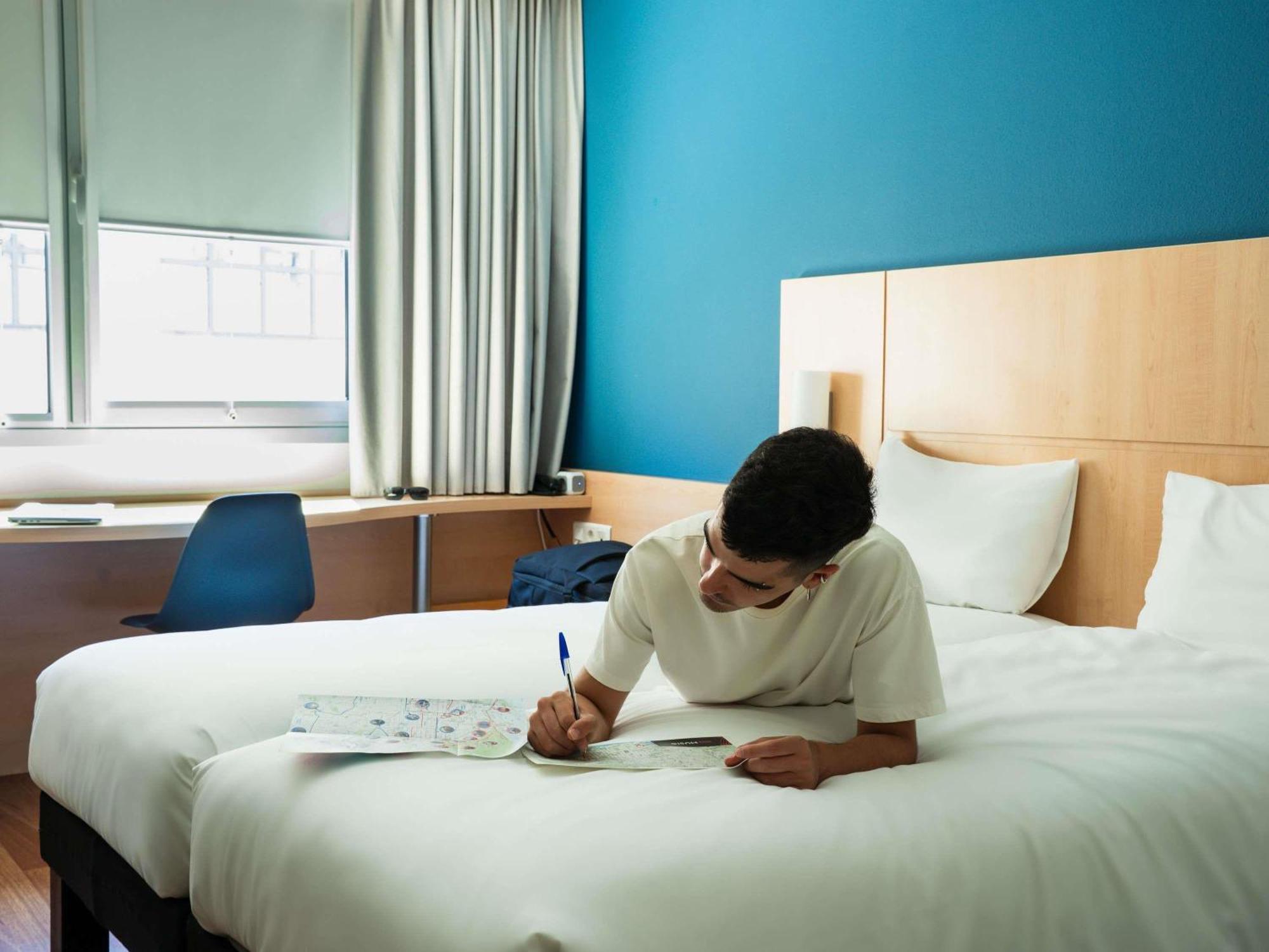 Standard Room Two Single Beds