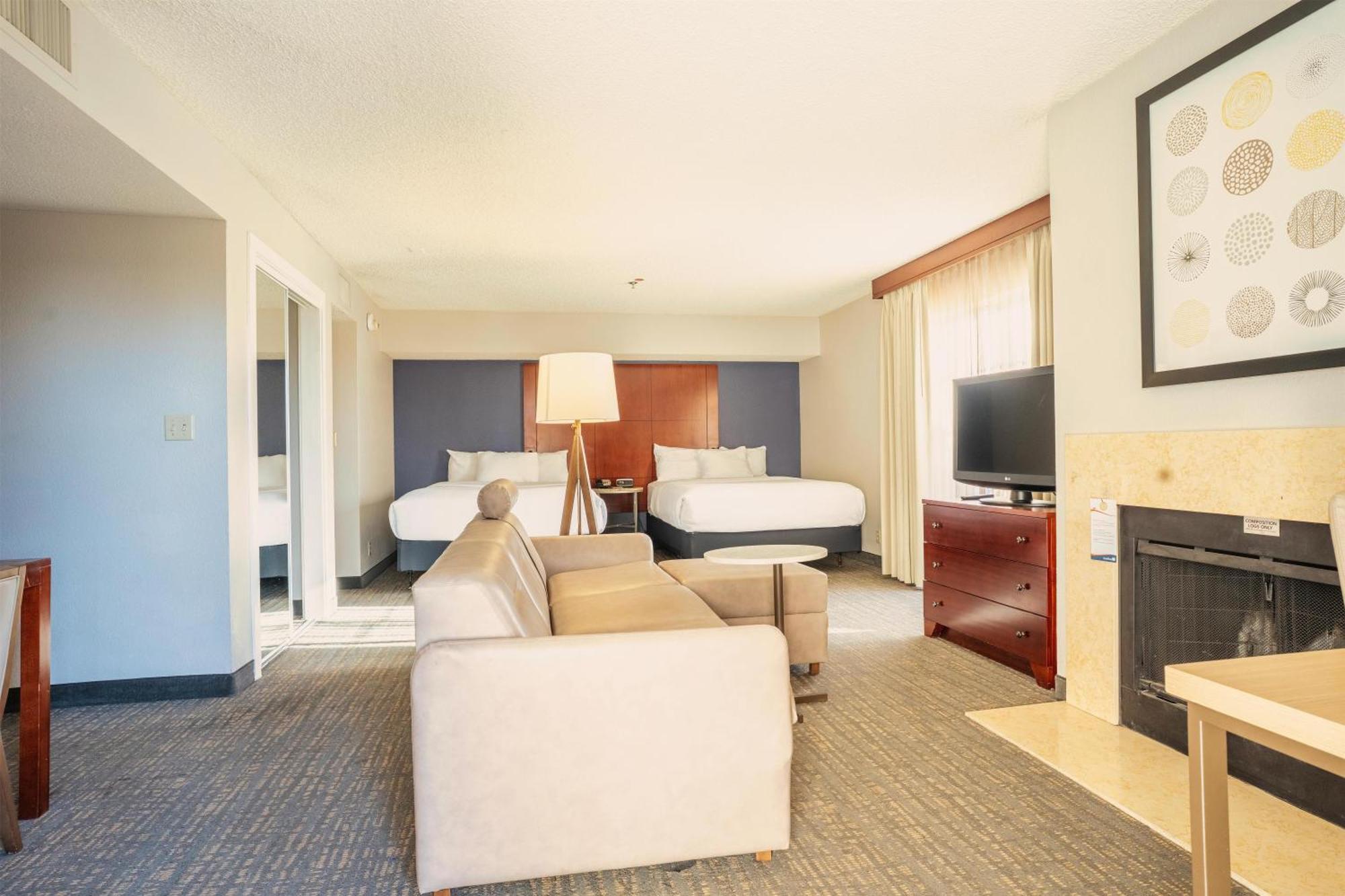 Studio Suite 2 Queen