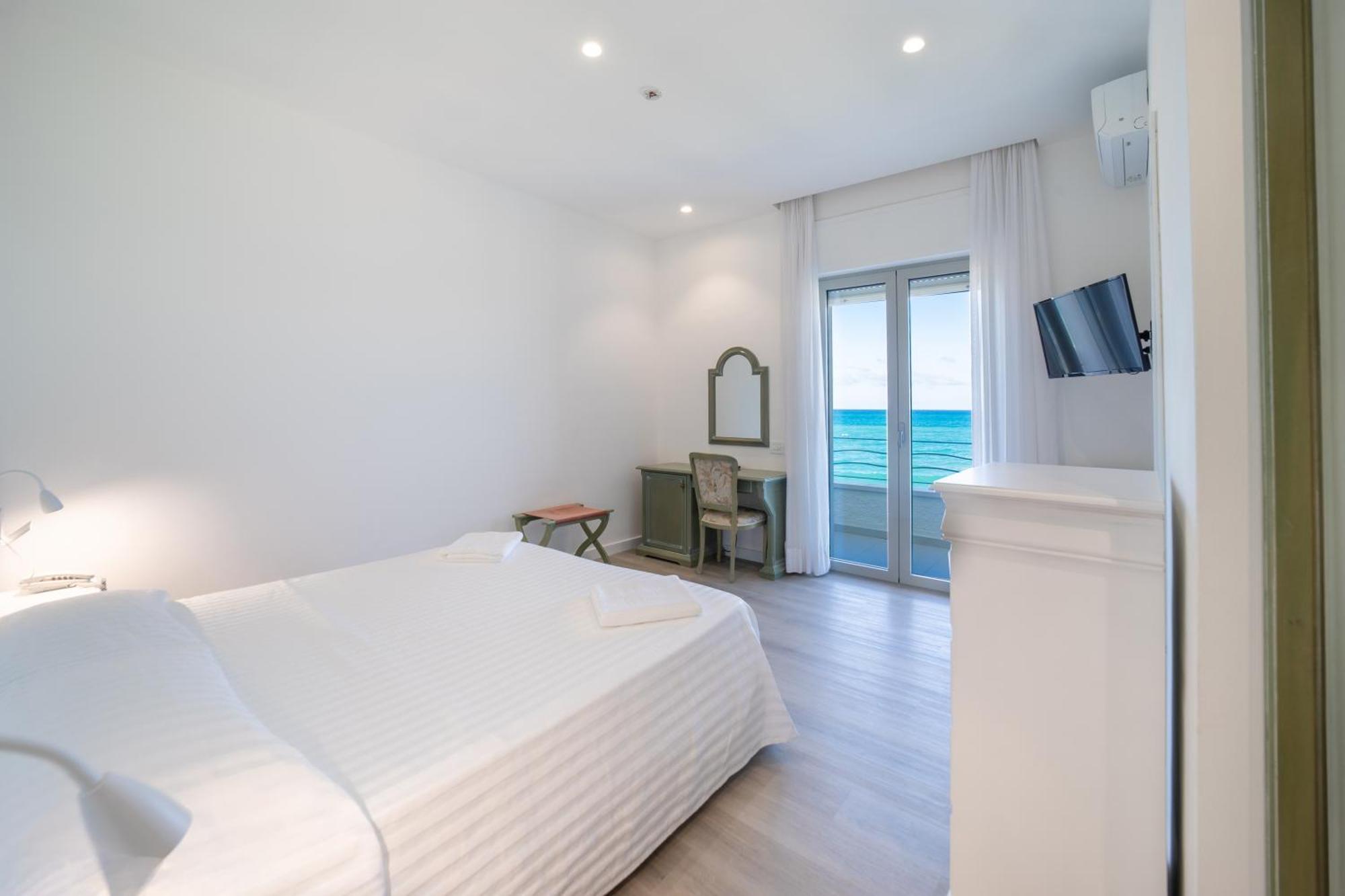 Double Room Balcony Sea View