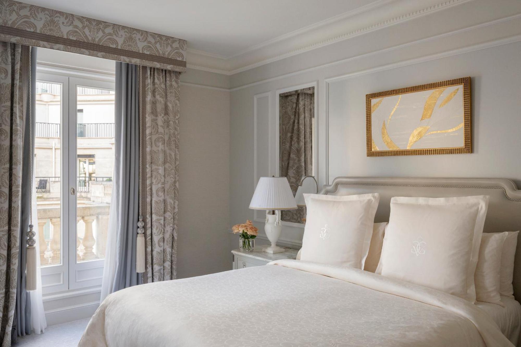 Premier King Room