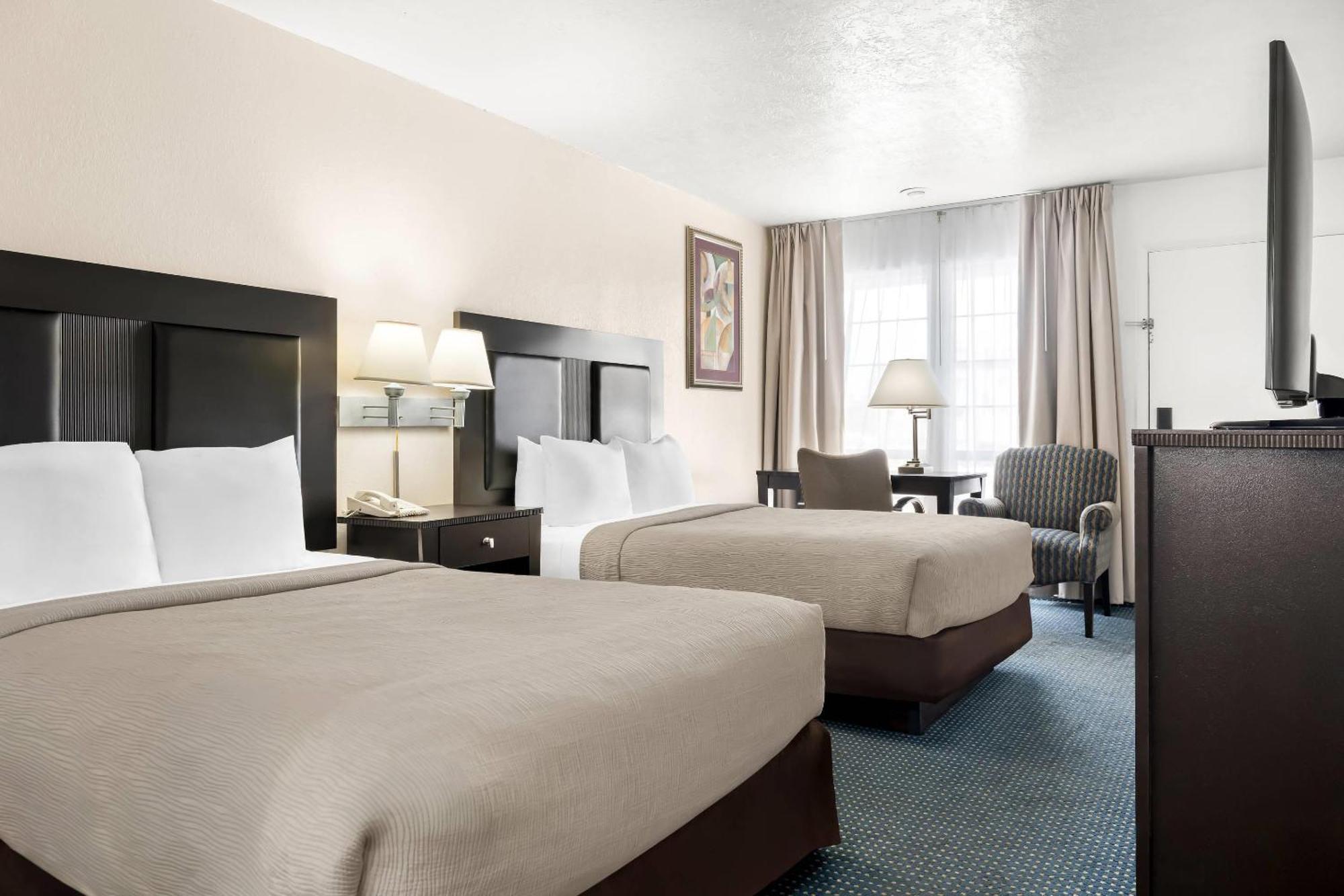 Double Room Two Double Beds Non-Smoking