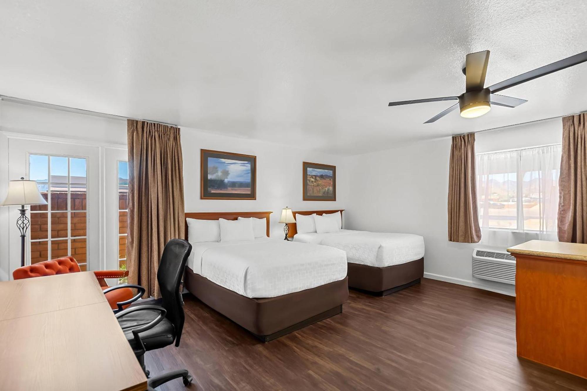 Quadruple Room with Two Queen Beds - Non Smoking