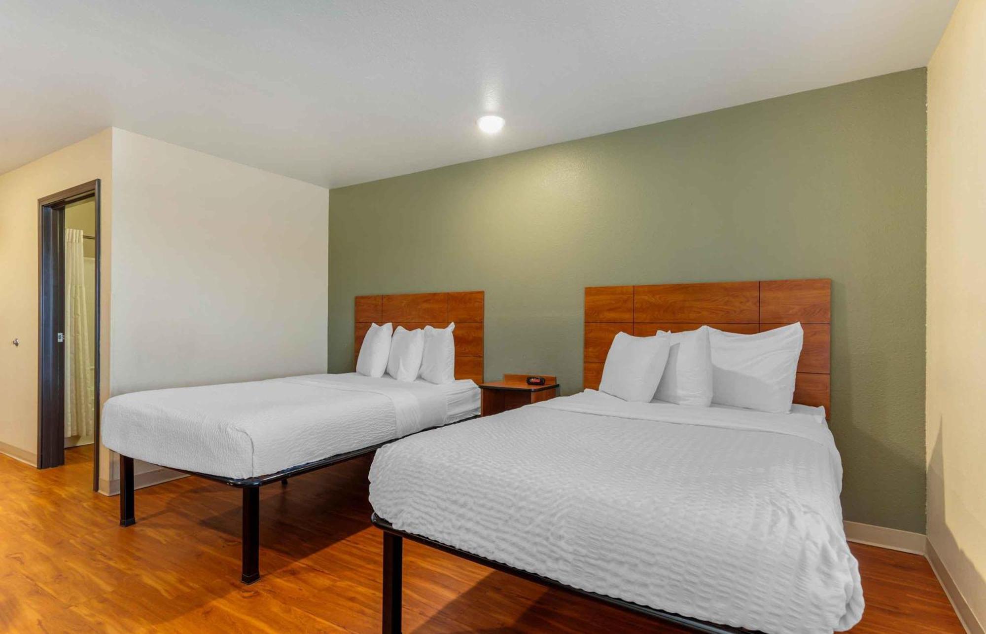 Standard Double Room Two Double Beds Non-Smoking