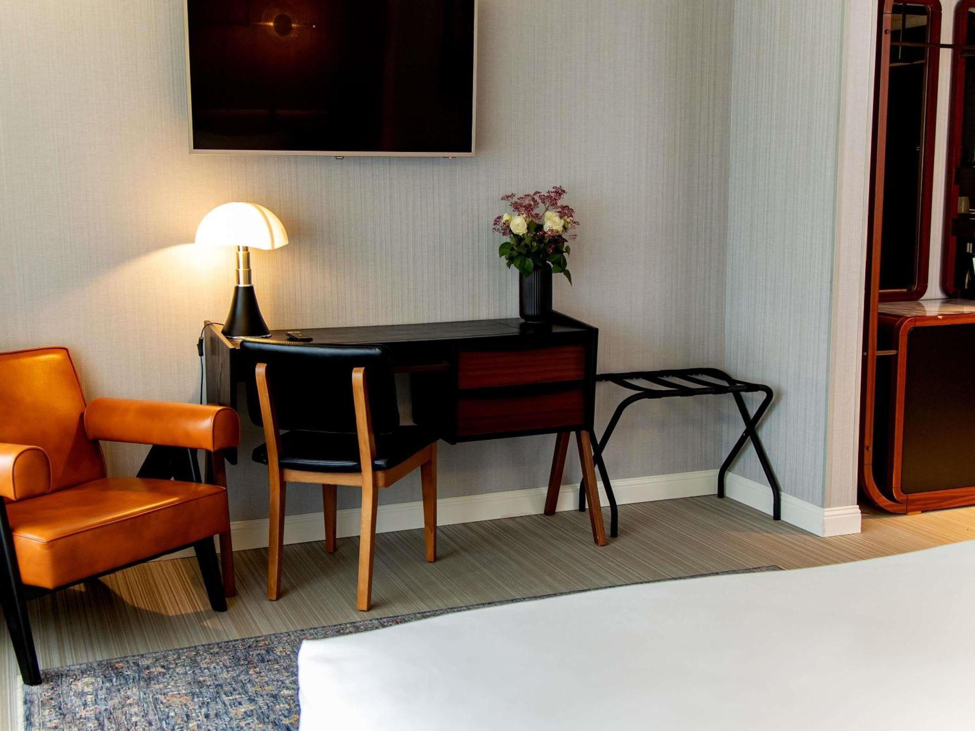 Deluxe Double Room City View