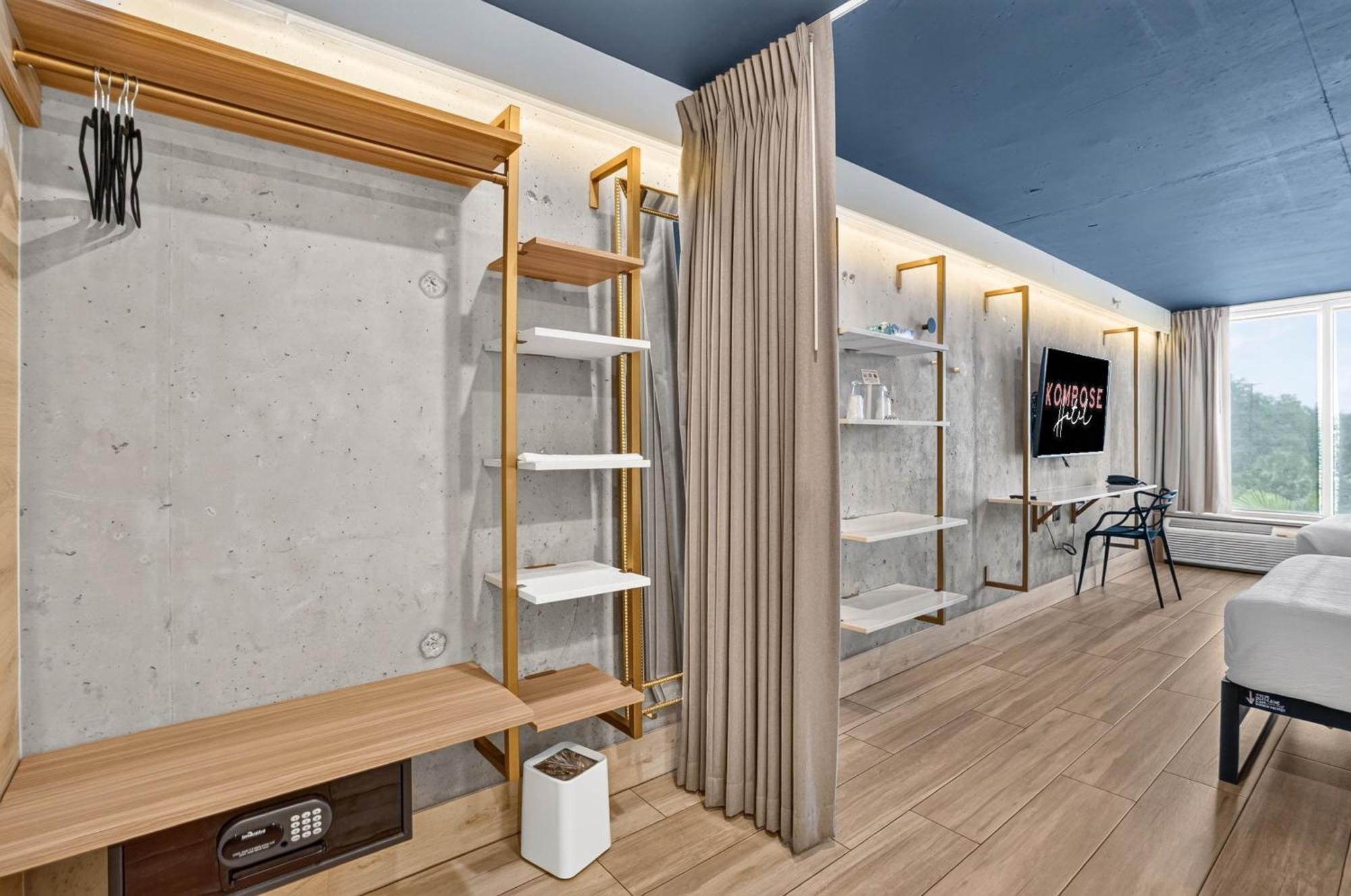 King Room