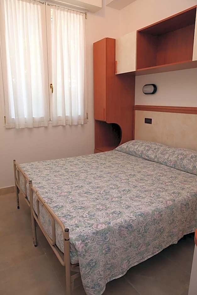 Double Room Private External Bathroom