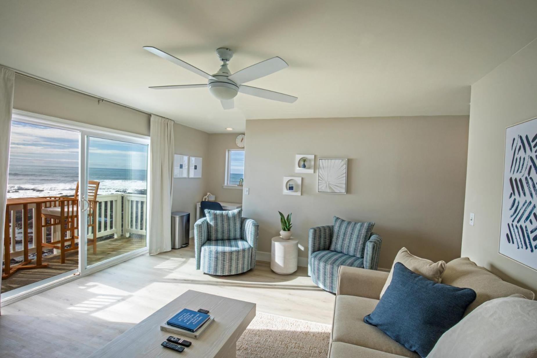 Deluxe King Suite