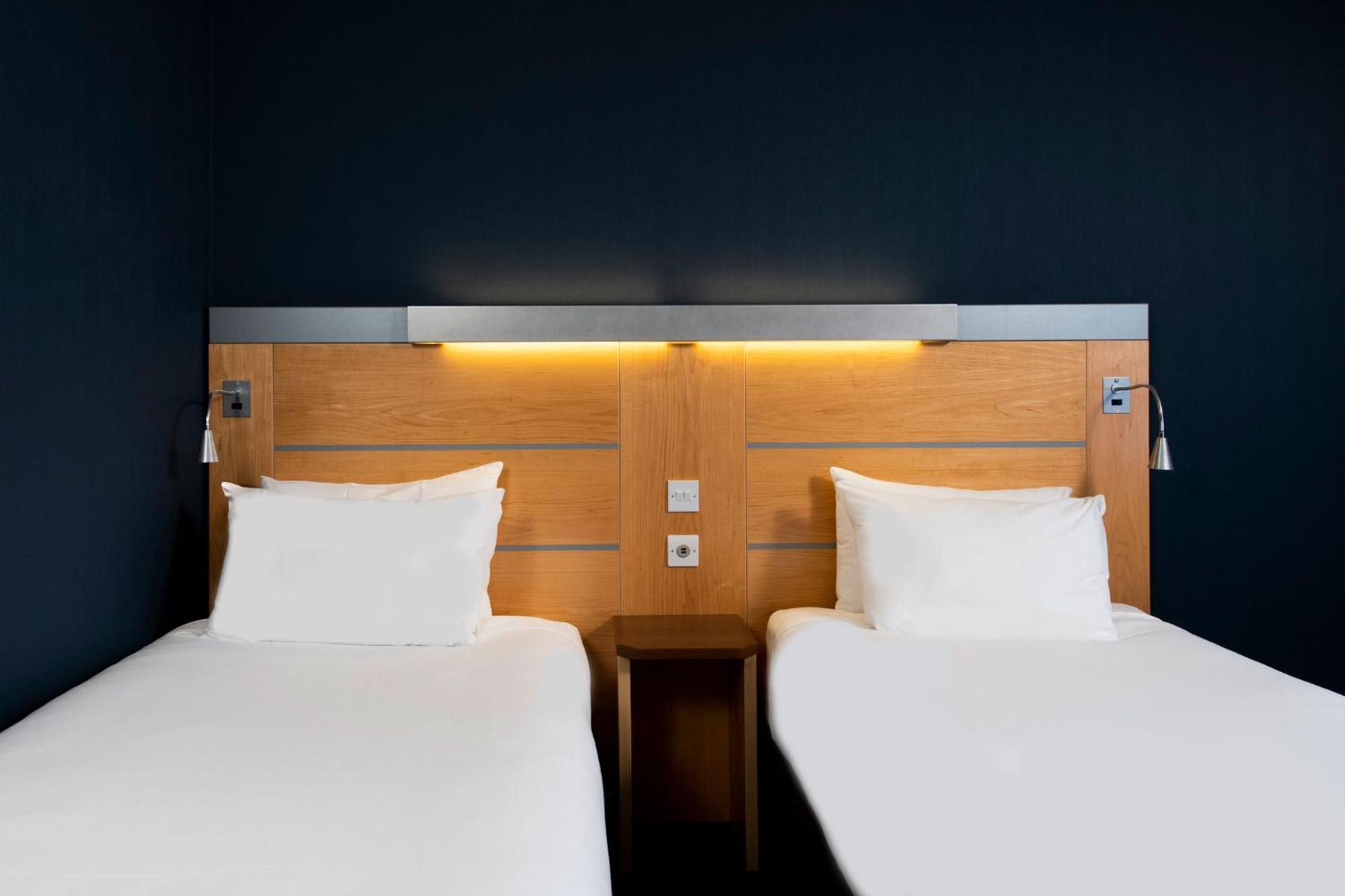 Standard Twin Room Hot Accessible
