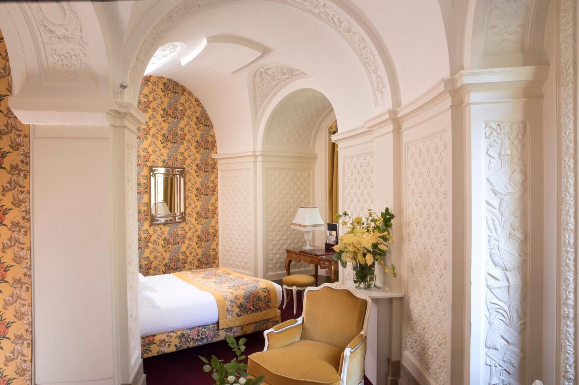 Superior Double Room Pavillon area
