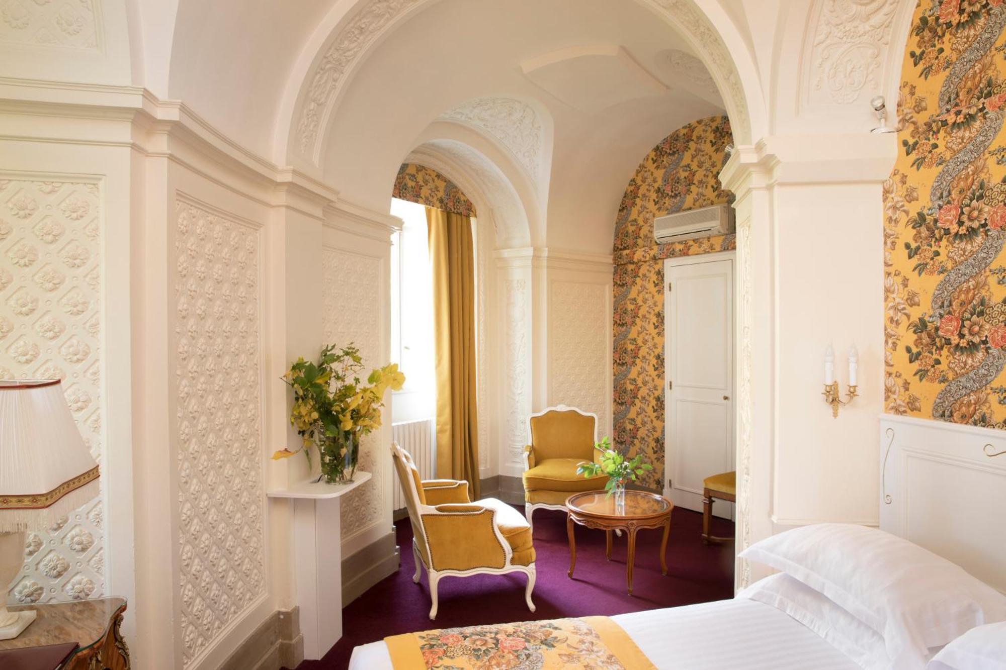 Superior Double Room Pavillon area