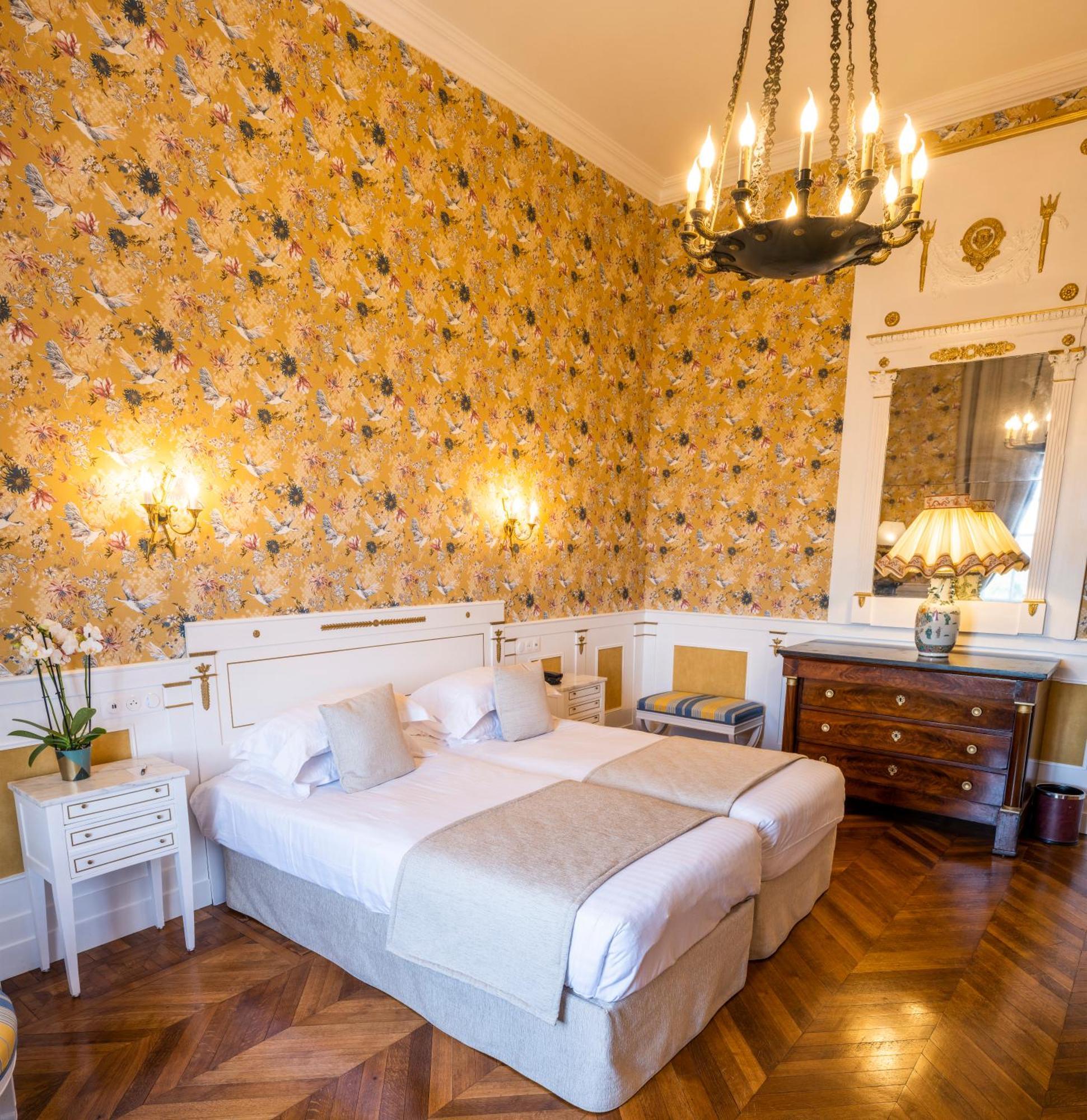 Deluxe Room castle area