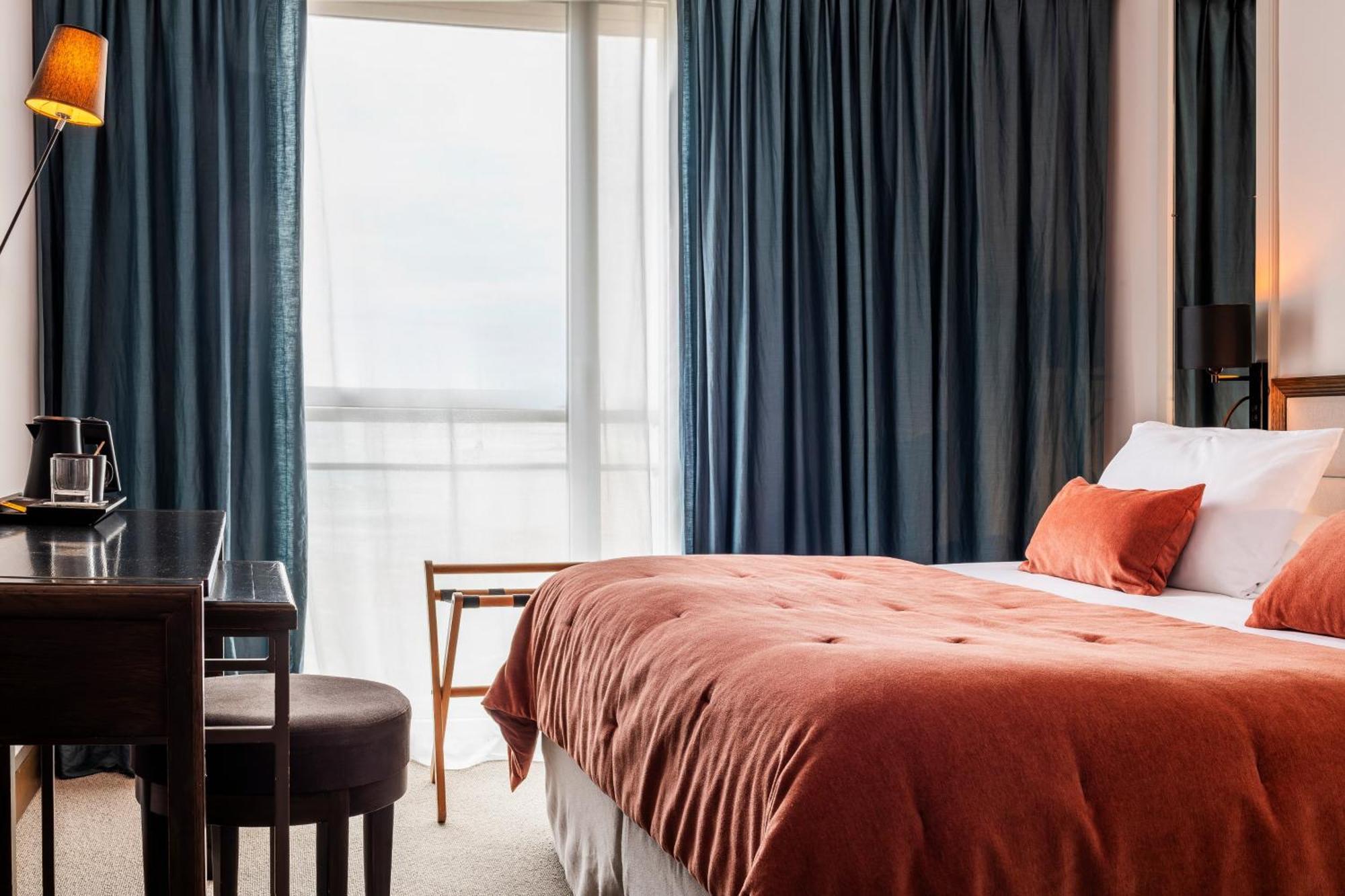 Double Room Lateral Sea View