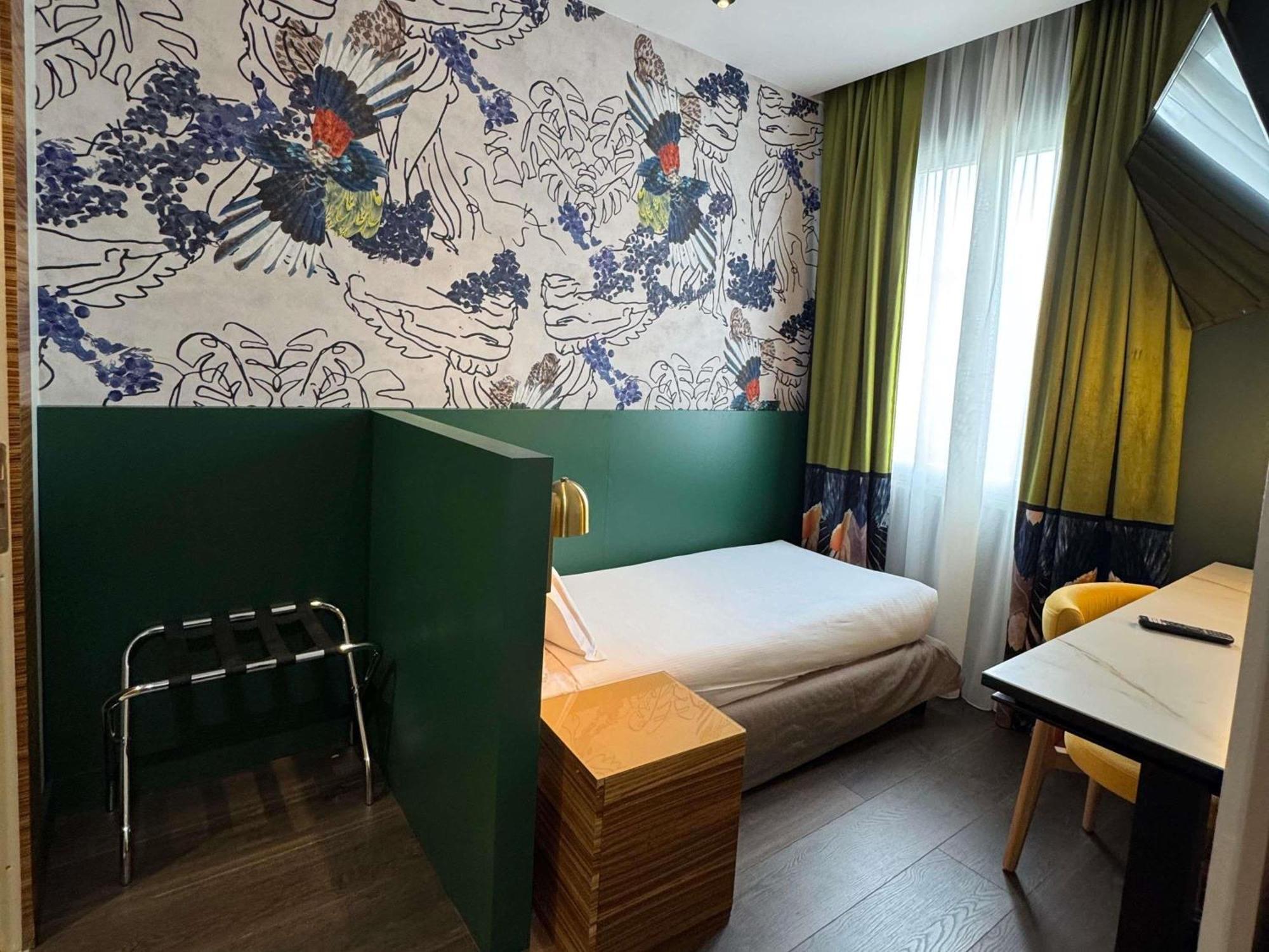 Standard Single Room