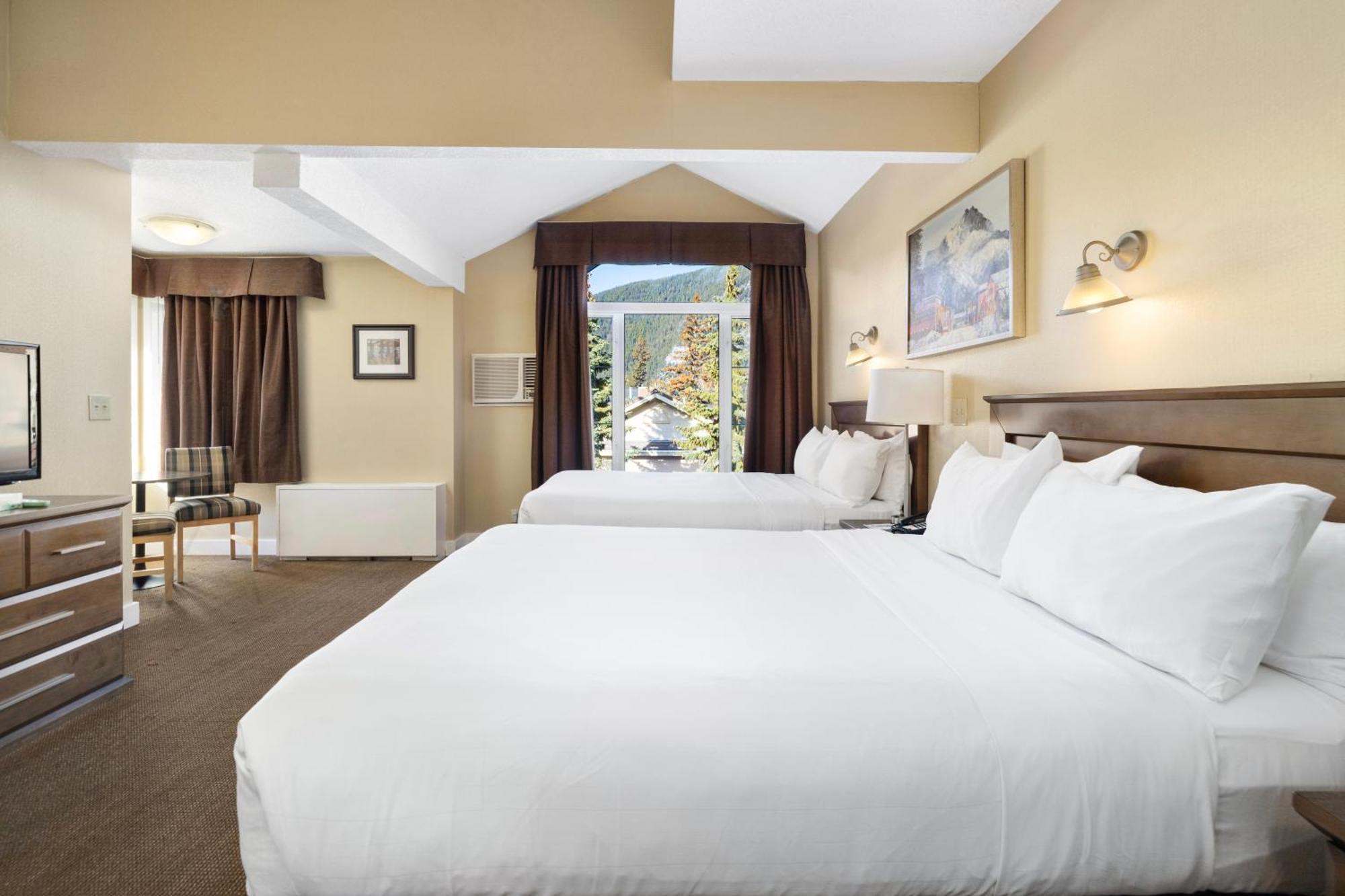 Superior 2 Queen Room