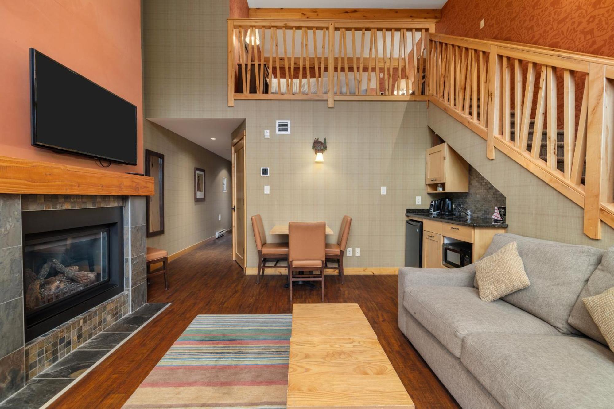 Premium King Loft Suite