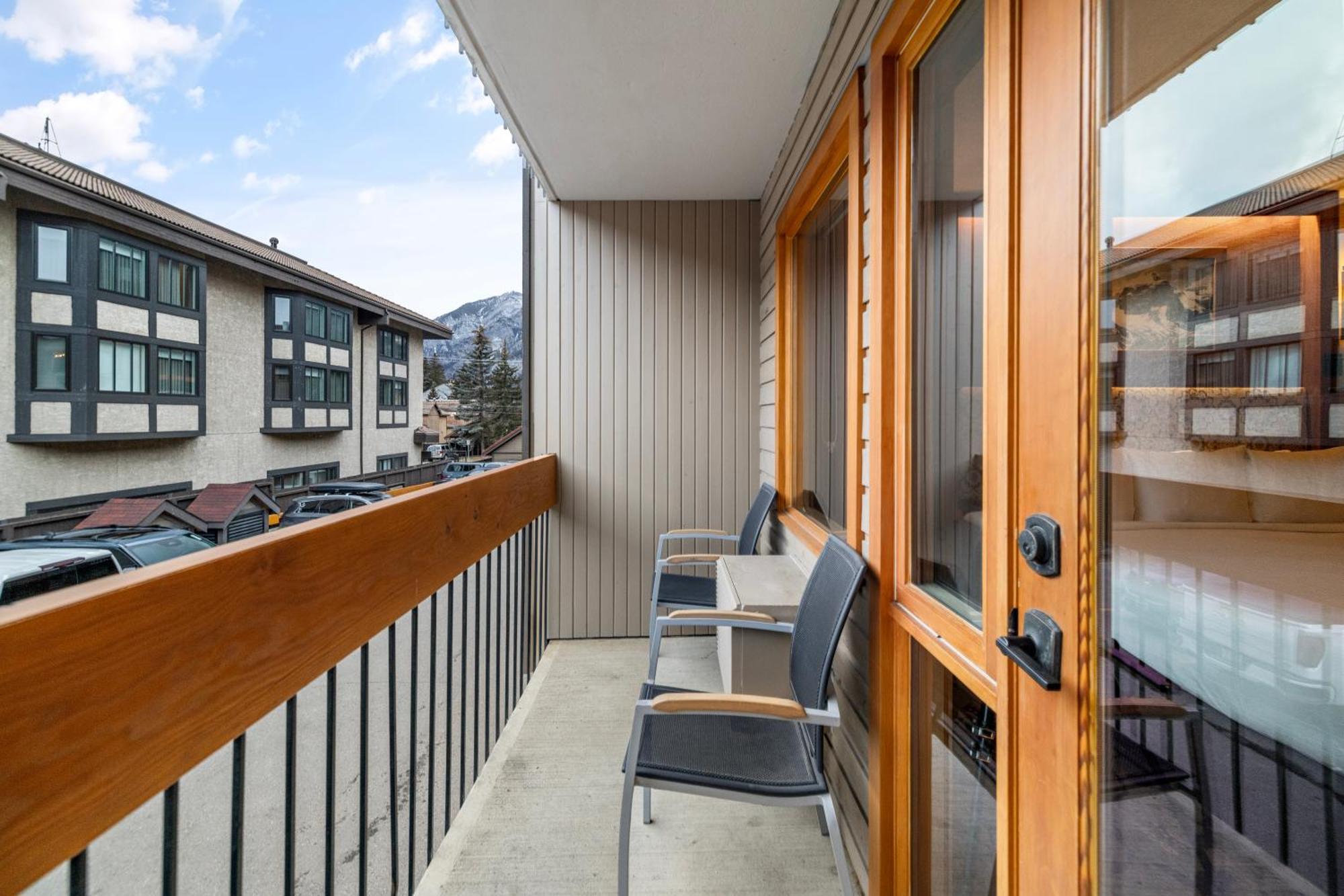 Superior Split King Queen Room Balcony