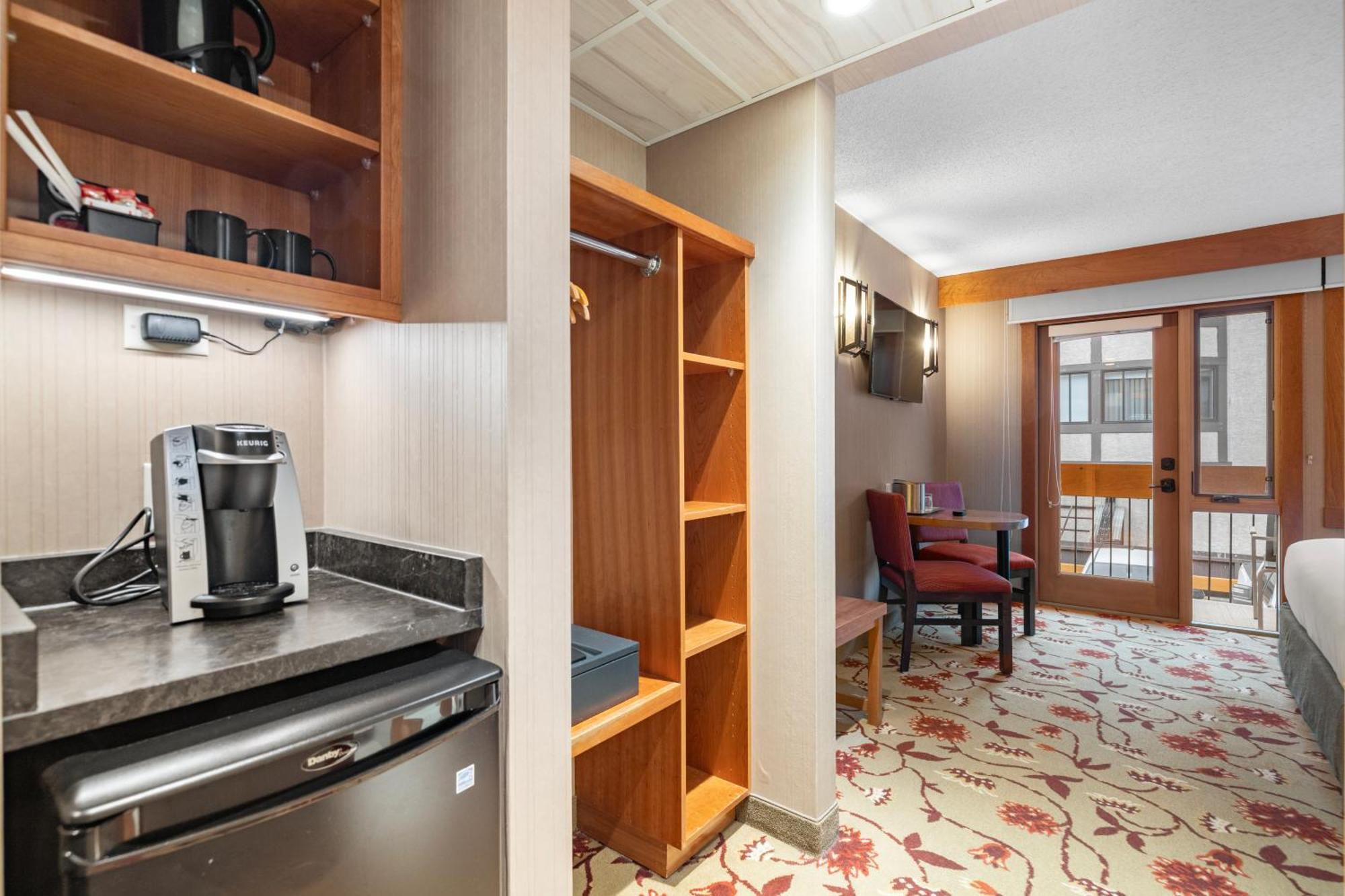 Superior Split King Queen Room Balcony