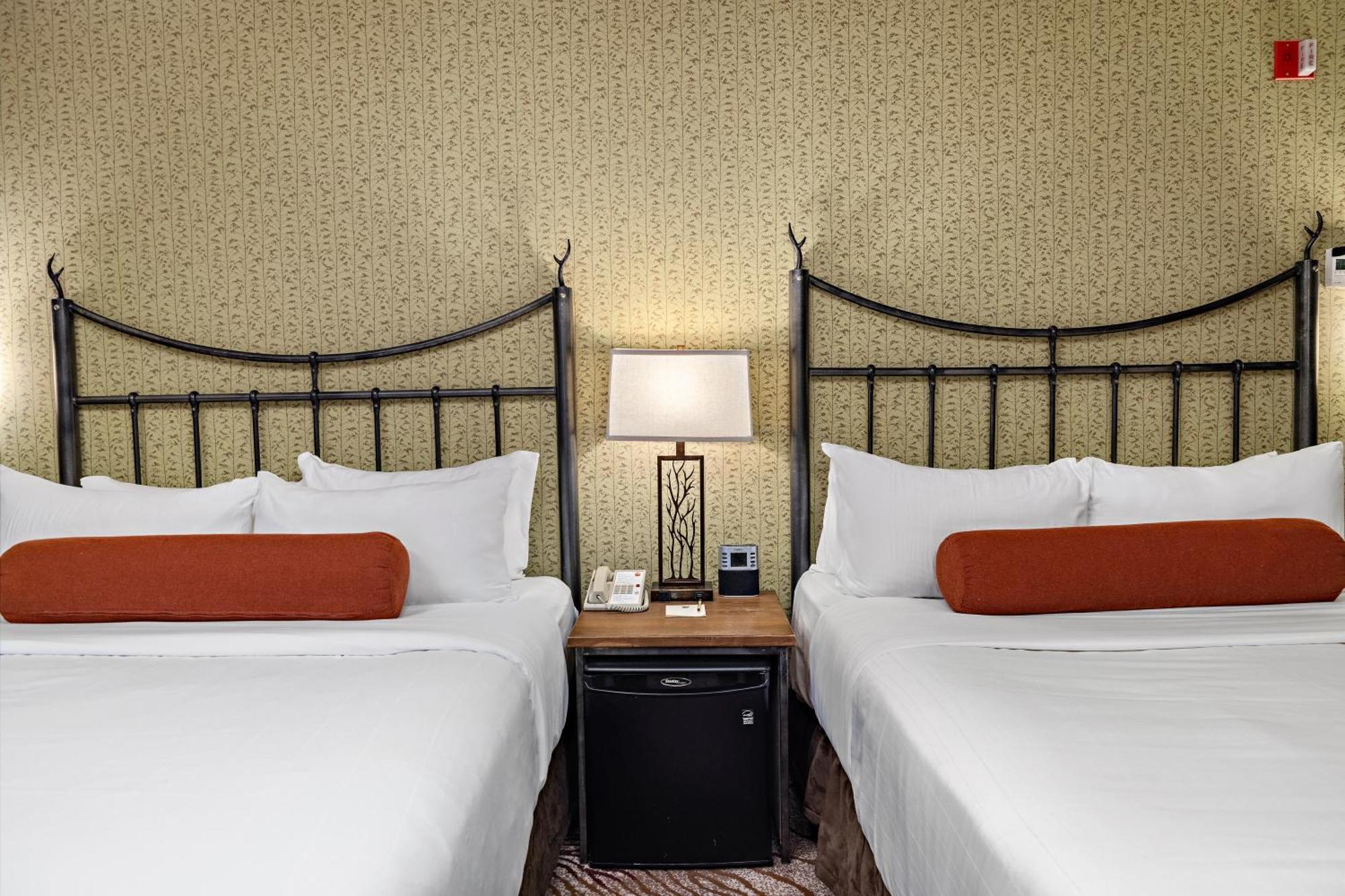 Superior Two Queen Room Balcony